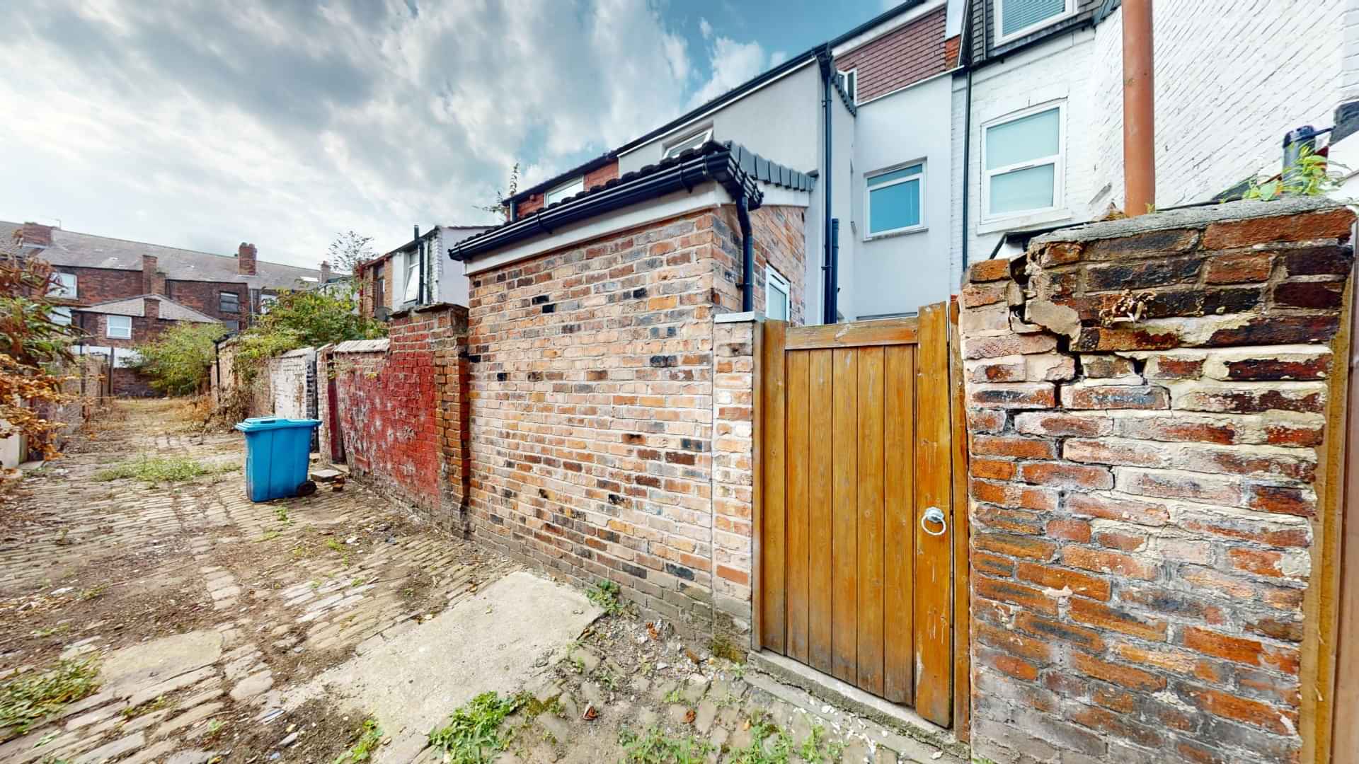 Room in a 6 Bedroom Apartment, 18 Halsbury Road, Liverpool L6 6DQ - Liverpool, England, United Kingdom - Exterior