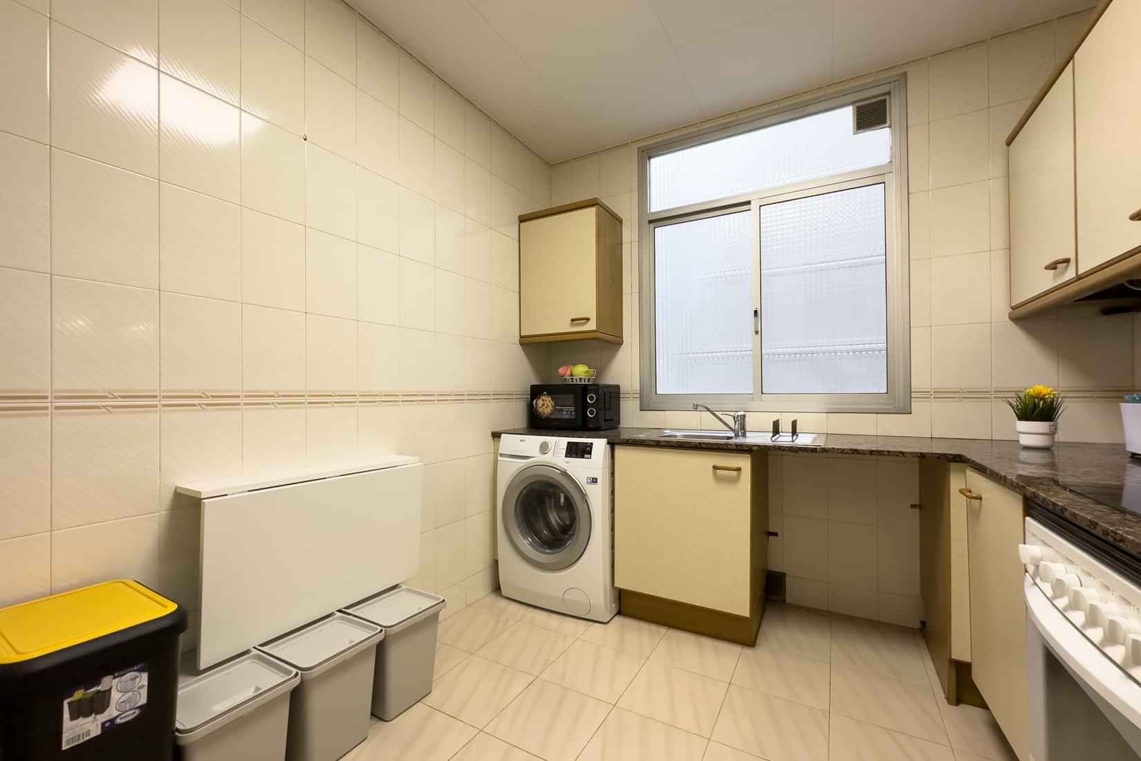 Entenca, Barcelona - Barcelona, Spain - Kitchen