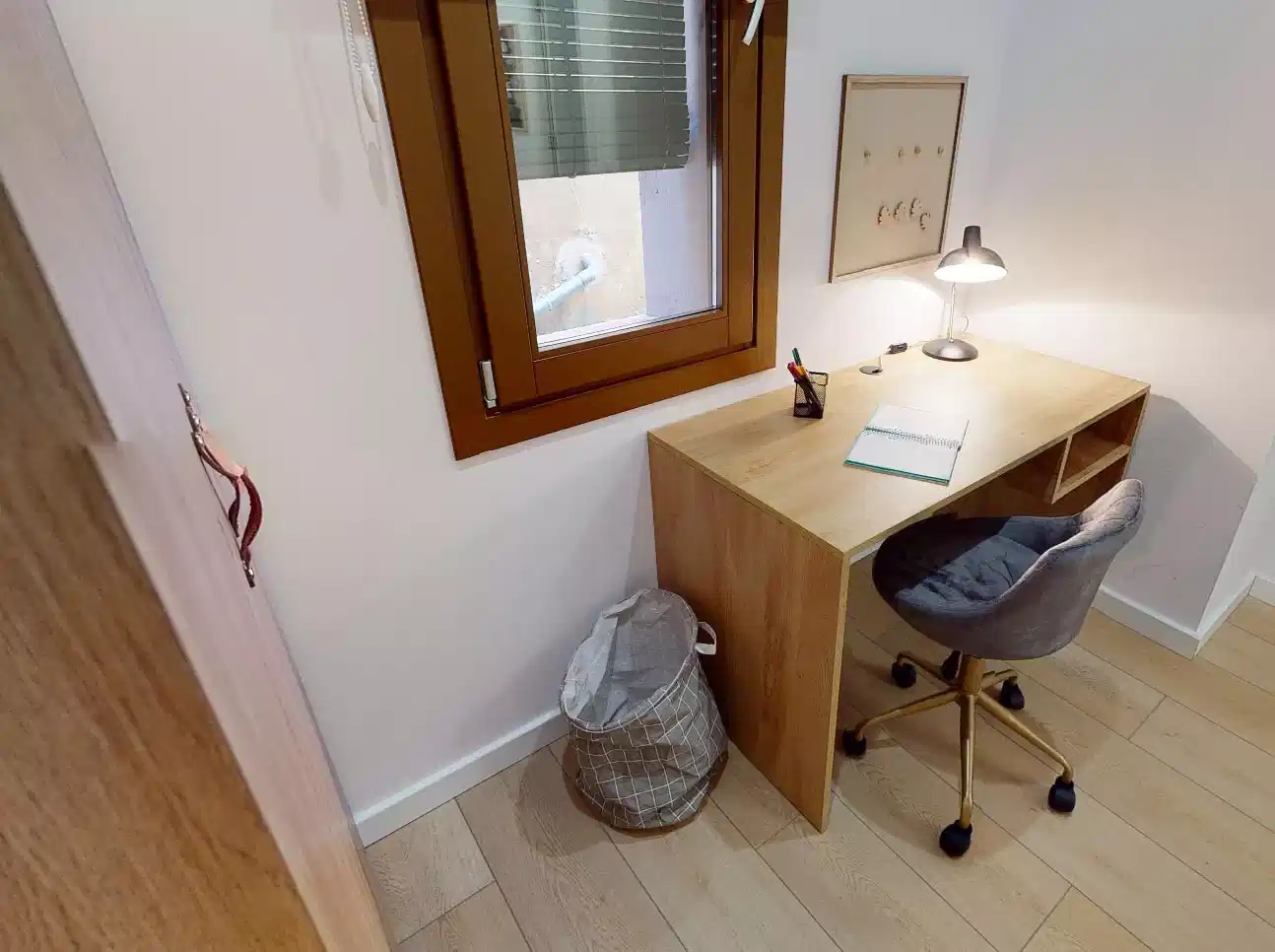 Kitchen?w=400&h=260&fit=crop&q=40&auto=format&trim=auto