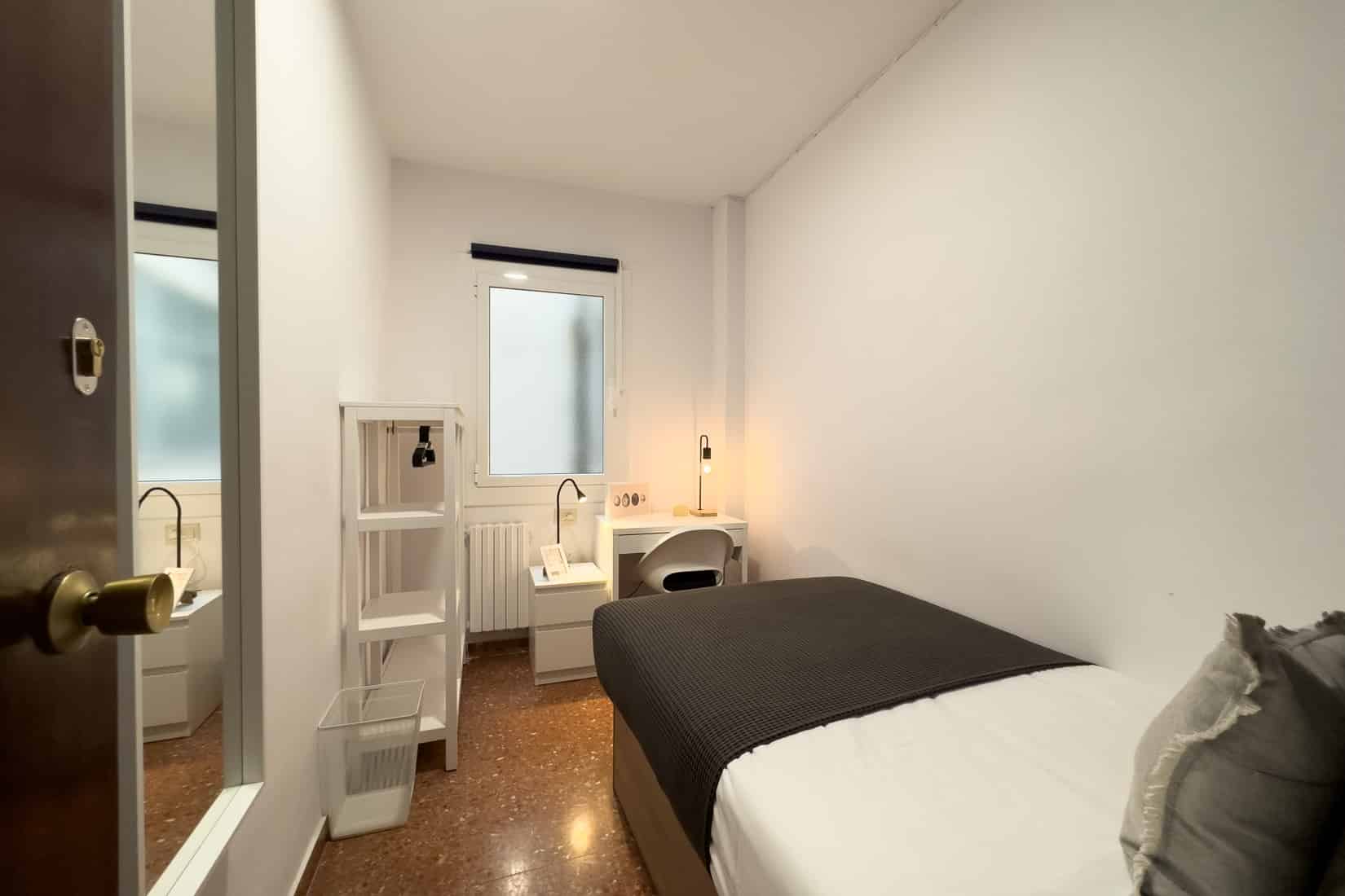 Kitchen?w=400&h=260&fit=crop&q=40&auto=format&trim=auto