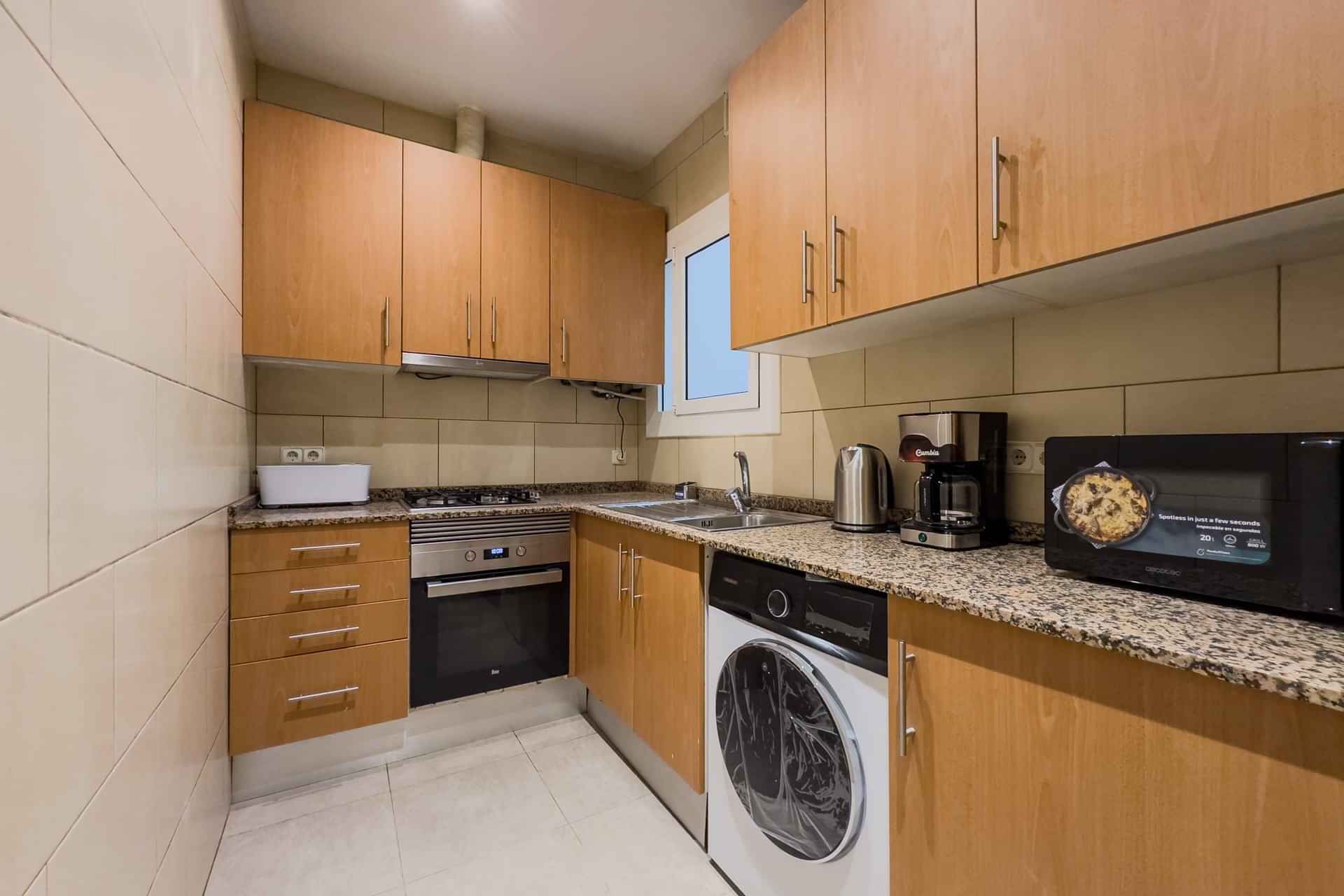 Occidente 4, Barcelona - Barcelona, Spain - Kitchen