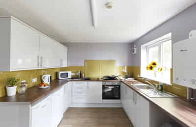Floor Plan?w=400&h=260&fit=crop&q=40&auto=format&trim=auto