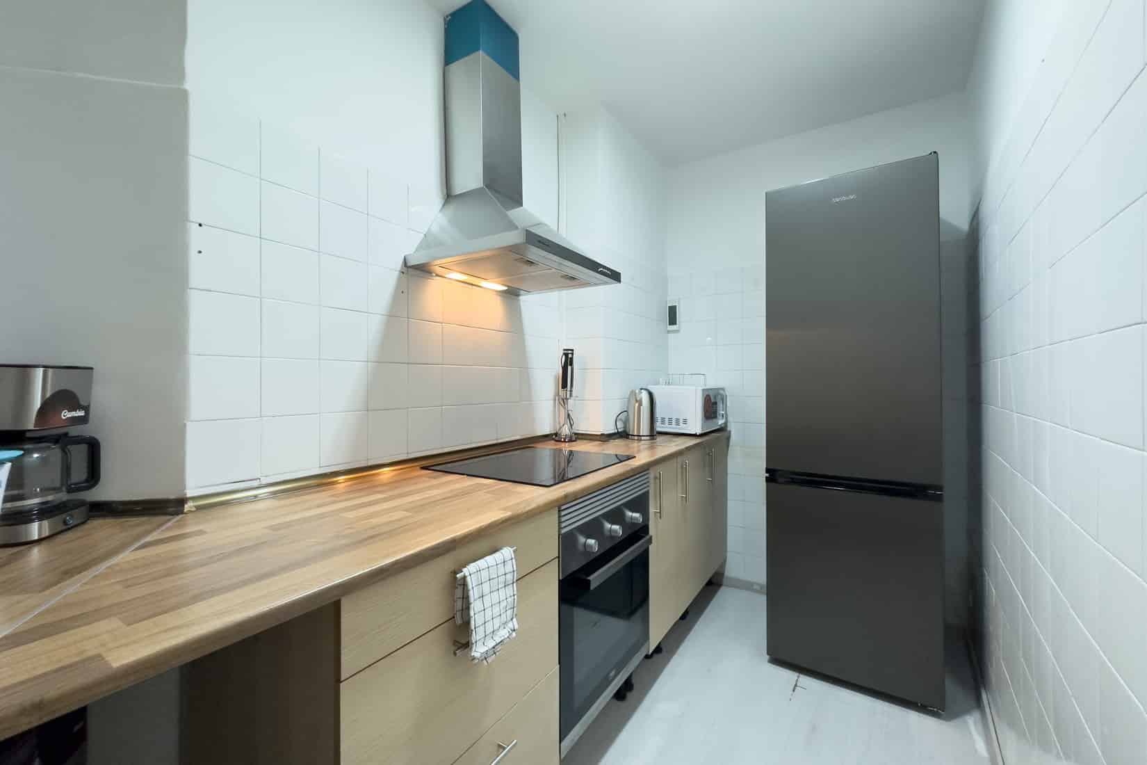 Roger De Lluria 2, Barcelona - Barcelona, Spain - Kitchen