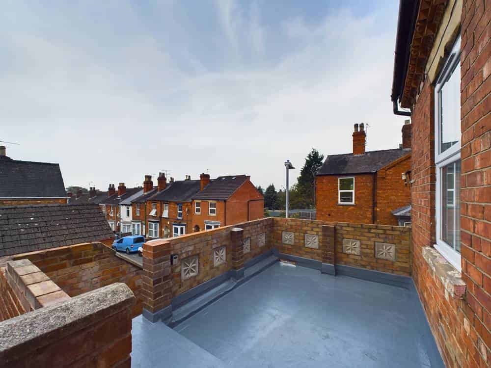 Room in a 6 Bedroom Apartment, West Parade, Lincoln LN1 1QL - Lincoln, England, United Kingdom - Exterior