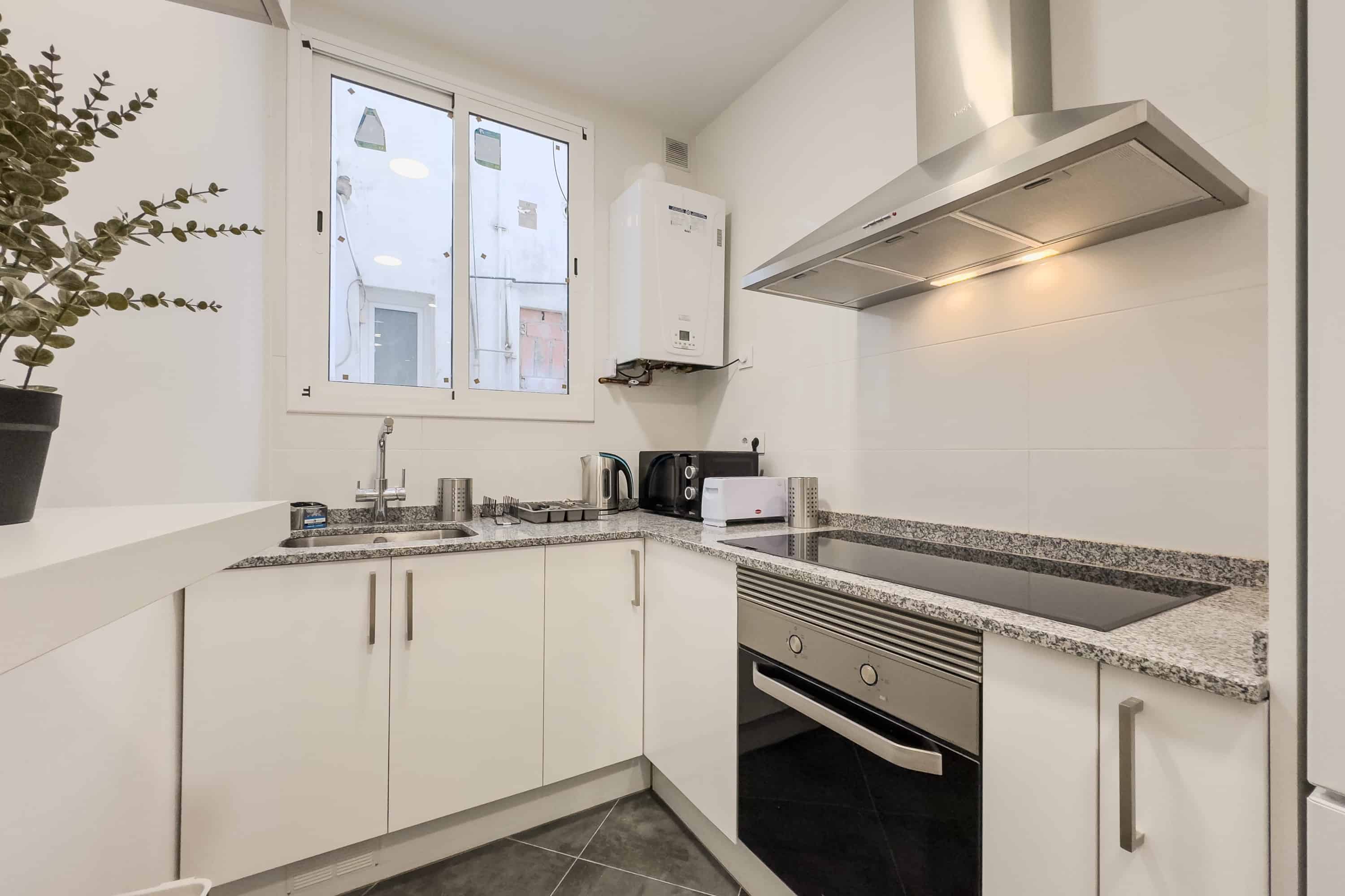 Les Jonqueres 6, Barcelona - Barcelona, Spain - Kitchen