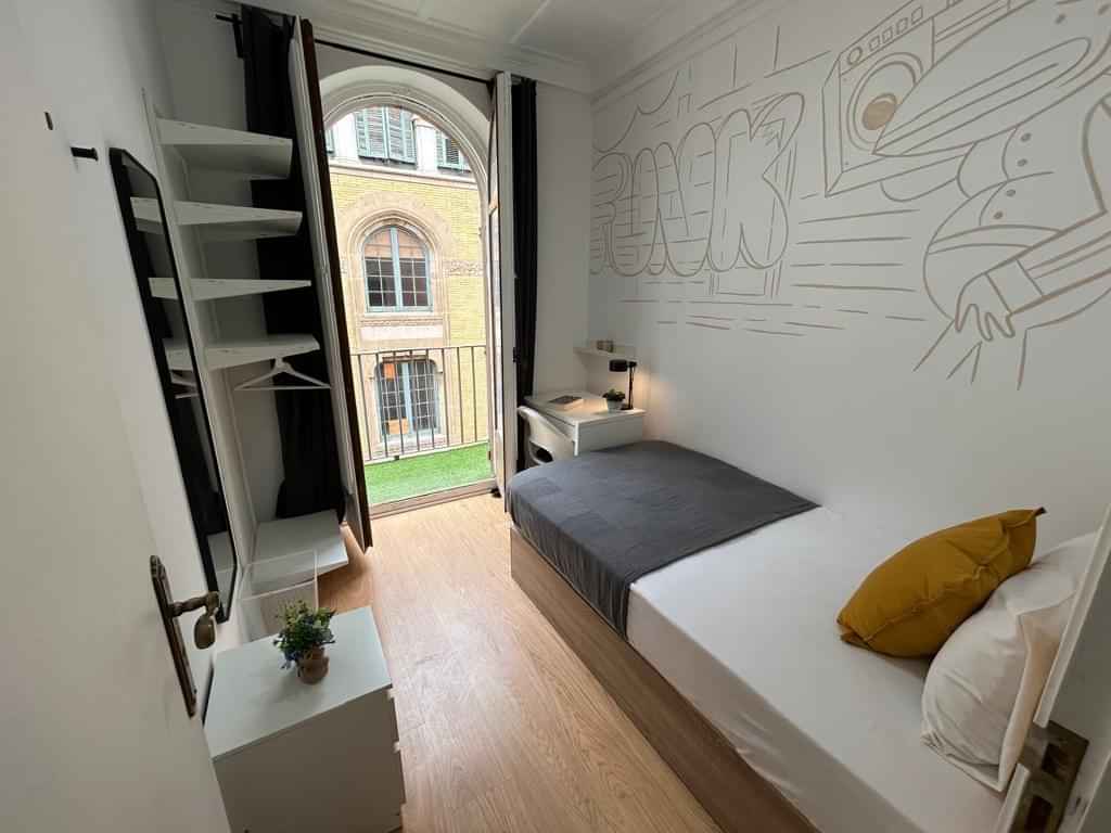 Bathroom?w=400&h=260&fit=crop&q=40&auto=format&trim=auto