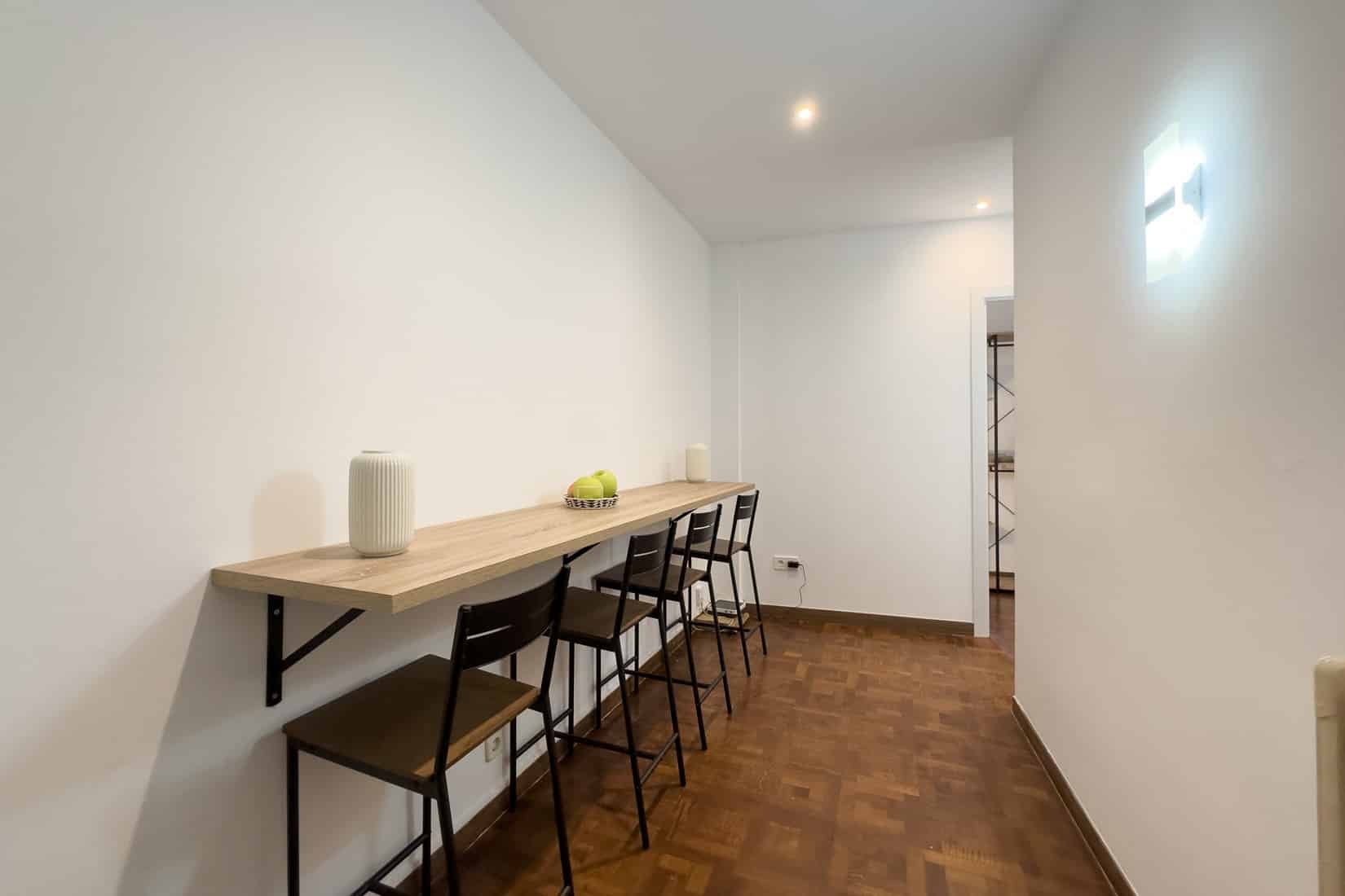 Roger De Lluria 3, Barcelona - Barcelona, Spain - Amenities