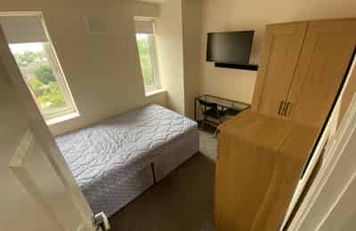 Room in a 3 Bedroom Apartment, 94 Minster Court, Liverpool L7 3QD - Liverpool, England, United Kingdom - Bedroom 2 - Bedroom