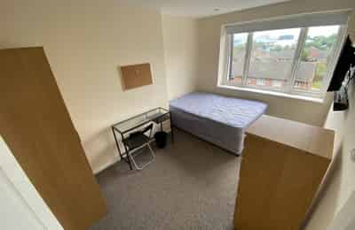 Room in a 3 Bedroom Apartment, 94 Minster Court, Liverpool L7 3QD - Liverpool, England, United Kingdom - Bedroom 2 - Bedroom