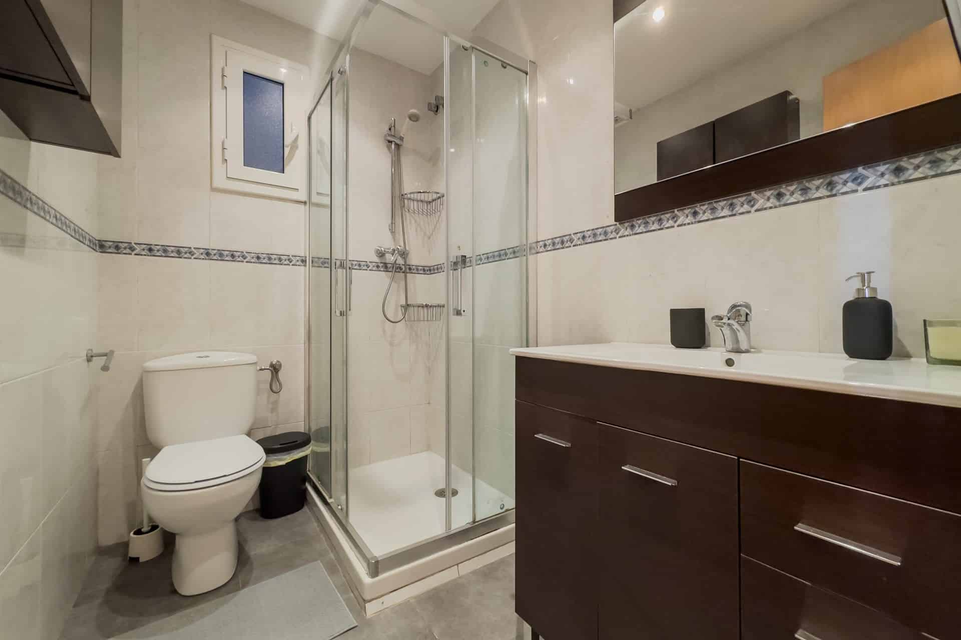 Occidente 1, Barcelona - Barcelona, Spain - Bathroom