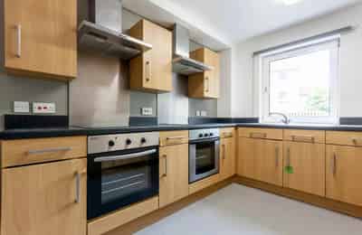 Classic Non Ensuite - Bedroom?w=400&h=260&fit=crop&q=40&auto=format&trim=auto