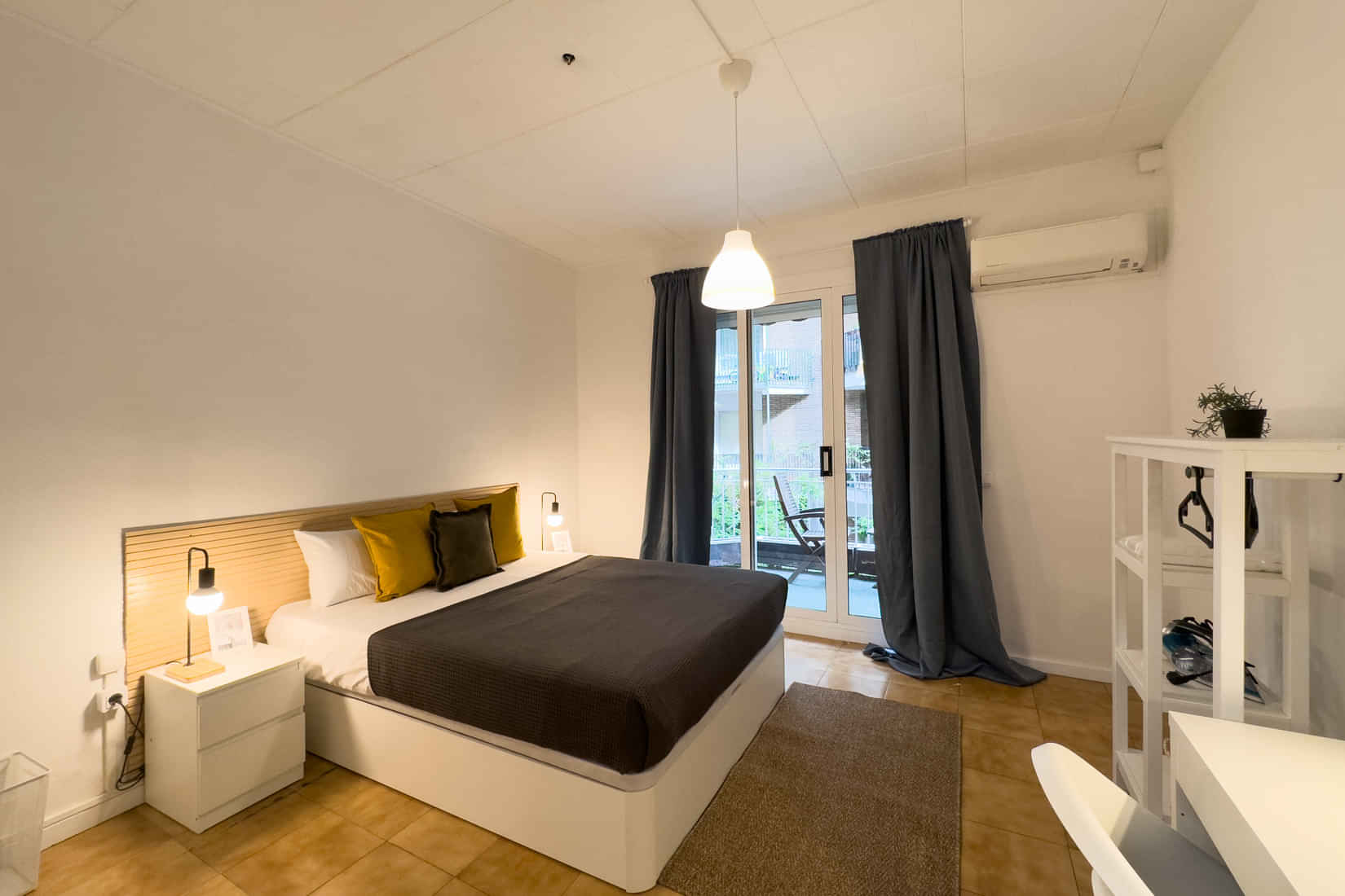 Kitchen?w=400&h=260&fit=crop&q=40&auto=format&trim=auto