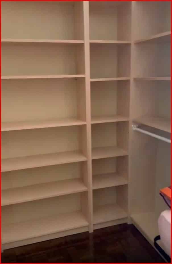 Kitchen?w=400&h=260&fit=crop&q=40&auto=format&trim=auto