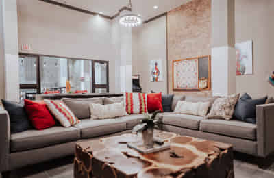 Standard College Station, College Station - College Station, Texas, United States - Amenities