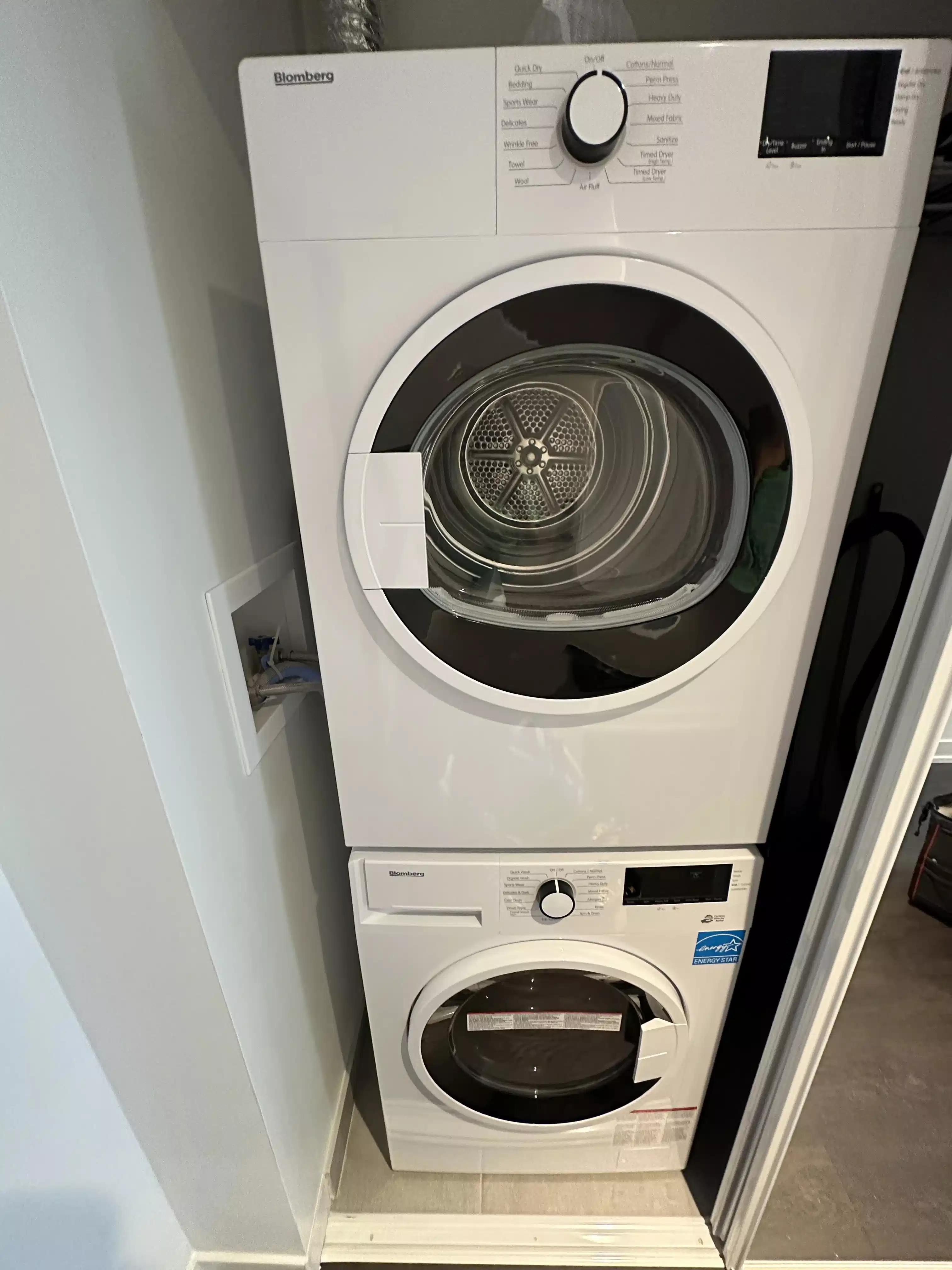 Flex Room - Bedroom?w=400&h=260&fit=crop&q=40&auto=format&trim=auto