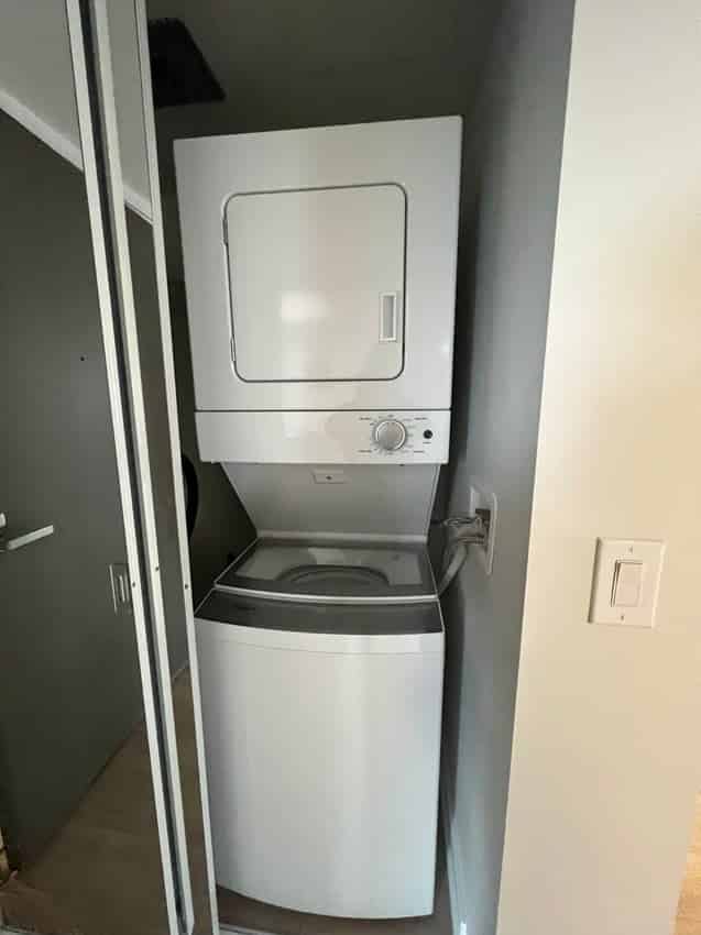 Balliol Street & Yonge Street, Toronto - Toronto, Ontario, Canada - Amenities