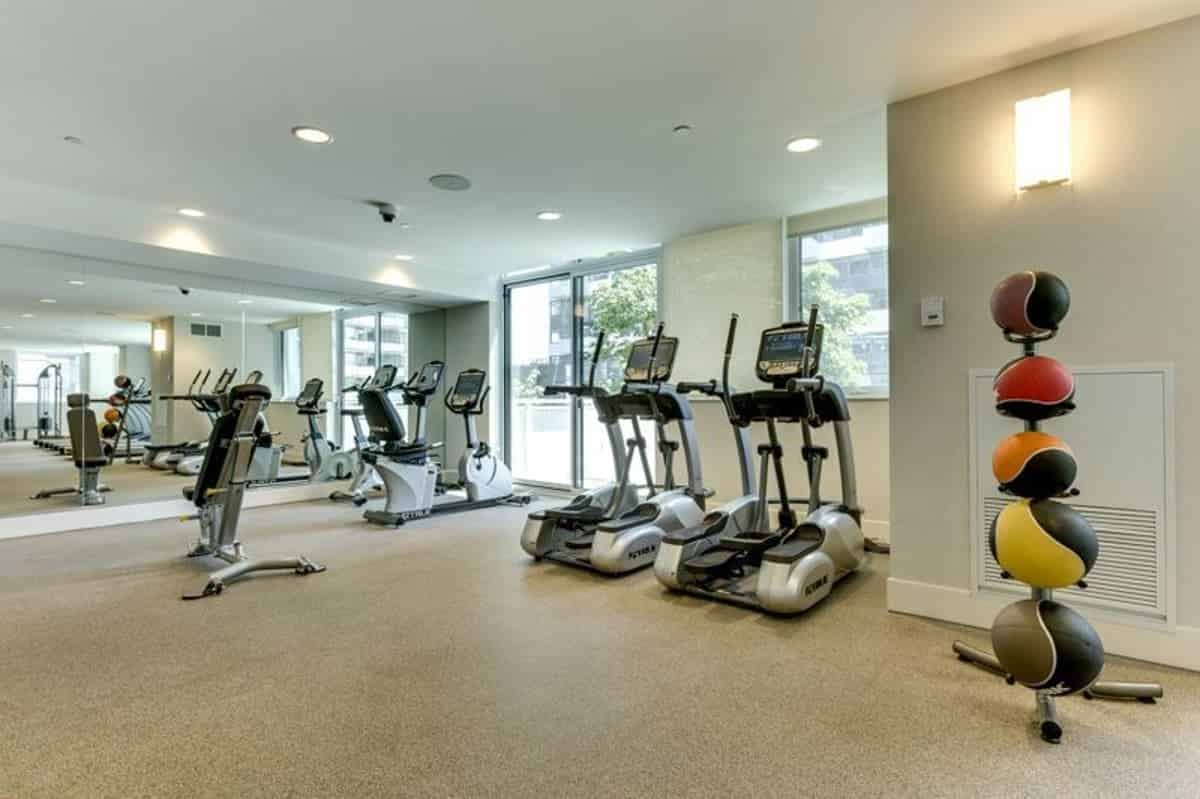 Balliol Street & Yonge Street, Toronto - Toronto, Ontario, Canada - Amenities