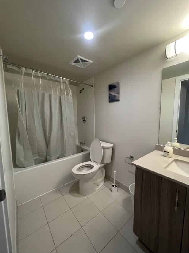 Amenities?w=400&h=260&fit=crop&q=40&auto=format&trim=auto