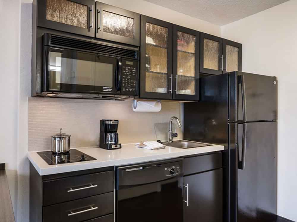 Sonesta Simply Suites, Ann Arbor - Ann Arbor, Michigan, United States - Single Bed - Kitchen