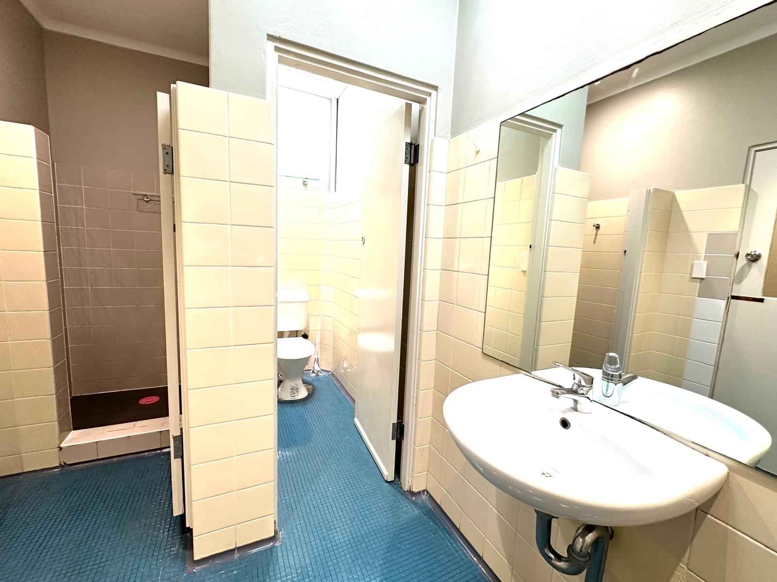 Room in a 20 Bedroom Apartment, 117 Arundel St, Forest Lodge, NSW Australia 2037 - Sydney, New South Wales, Australia - Bathroom
