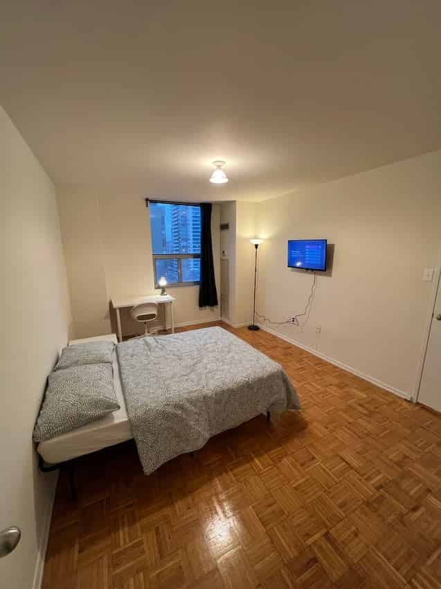 Amenities?w=400&h=260&fit=crop&q=40&auto=format&trim=auto