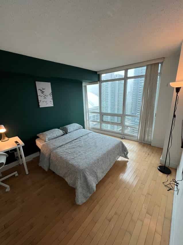 Amenities?w=400&h=260&fit=crop&q=40&auto=format&trim=auto