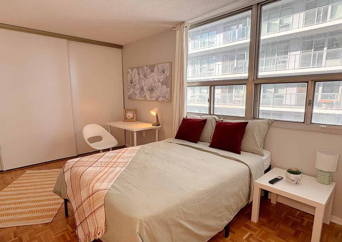 Kitchen?w=400&h=260&fit=crop&q=40&auto=format&trim=auto