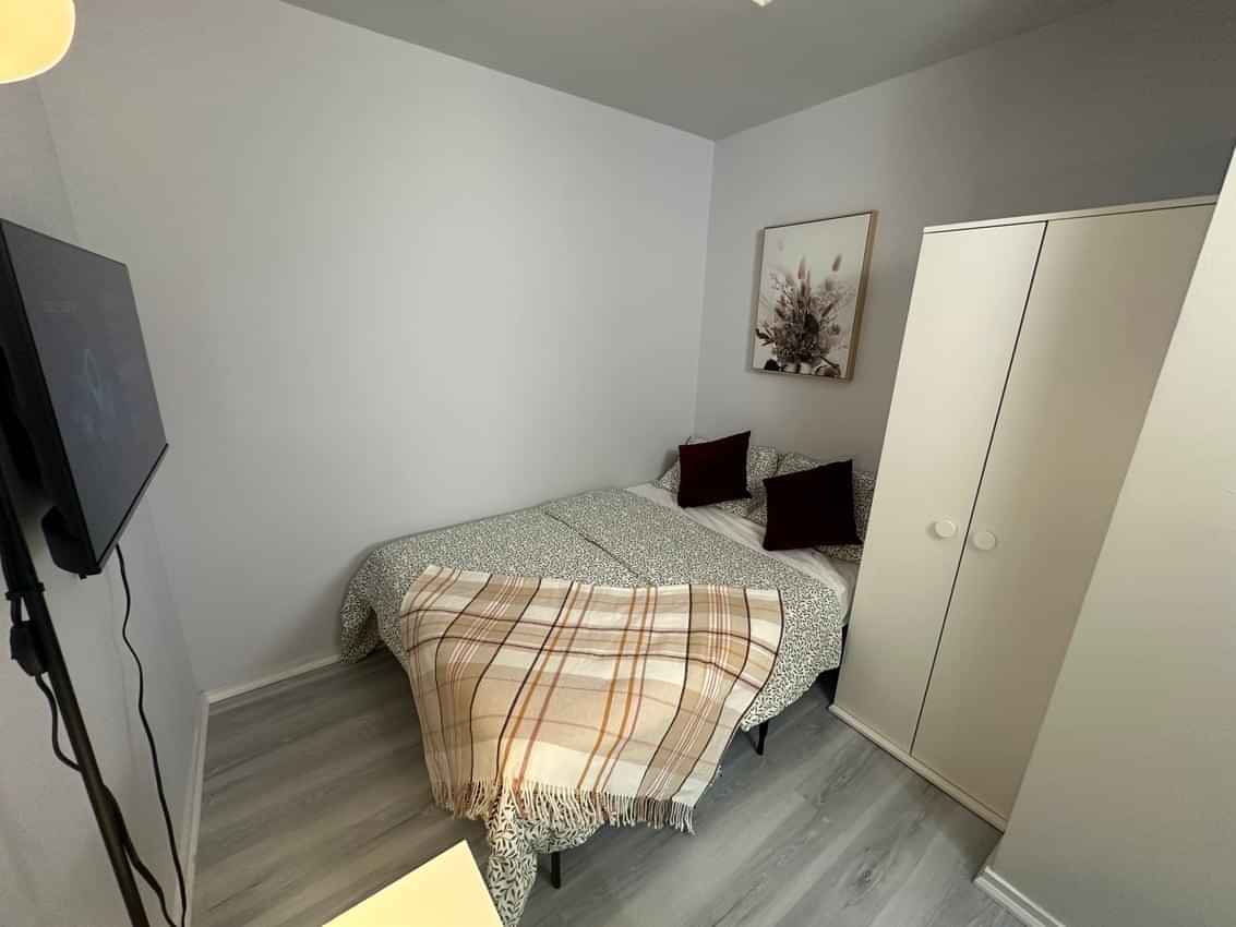 Amenities?w=400&h=260&fit=crop&q=40&auto=format&trim=auto