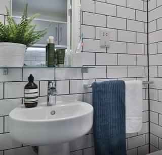 Amenities?w=400&h=260&fit=crop&q=40&auto=format&trim=auto