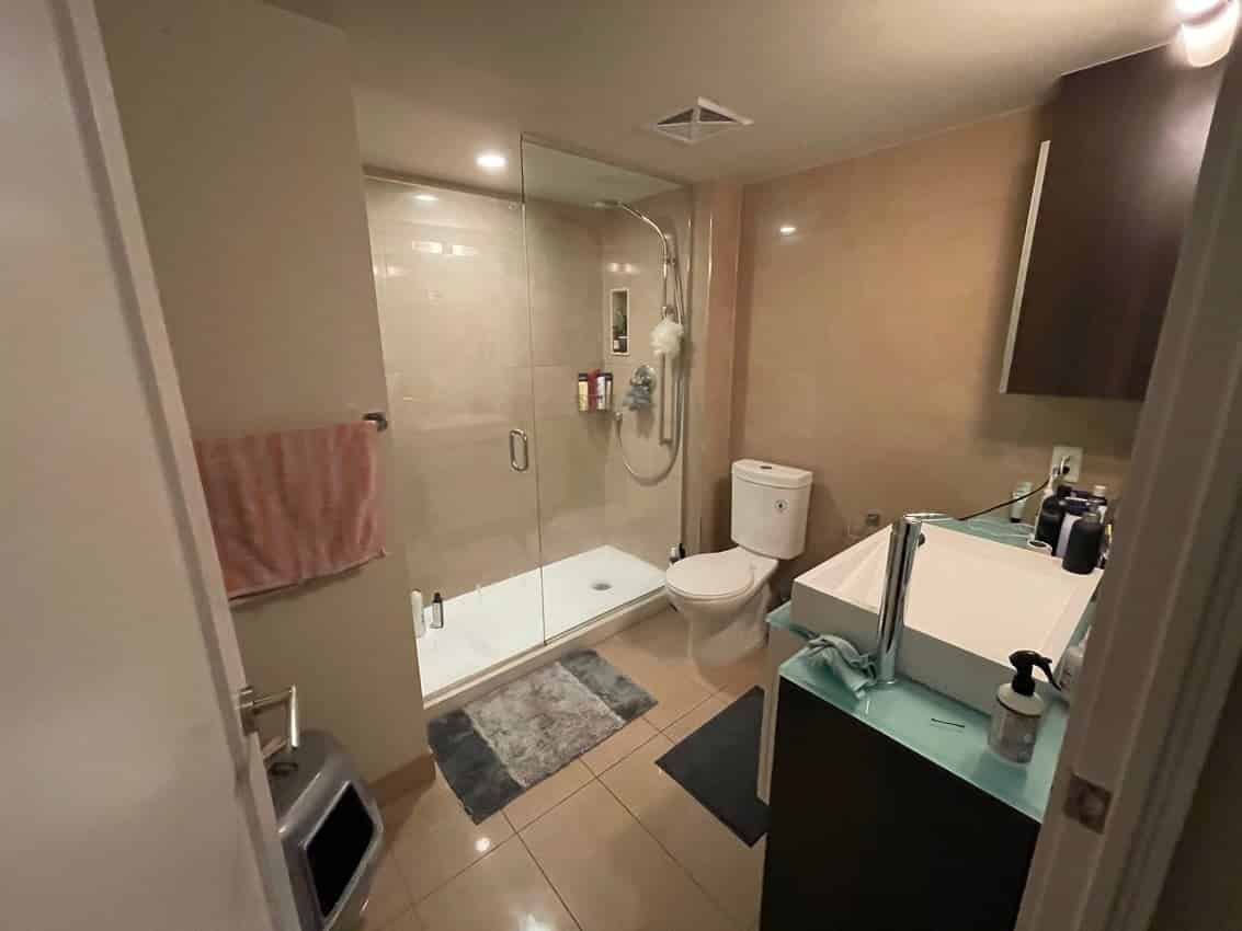 Amenities?w=400&h=260&fit=crop&q=40&auto=format&trim=auto