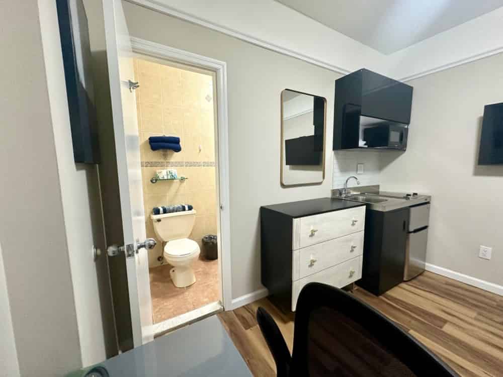 Studio - Kitchen?w=400&h=260&fit=crop&q=40&auto=format&trim=auto