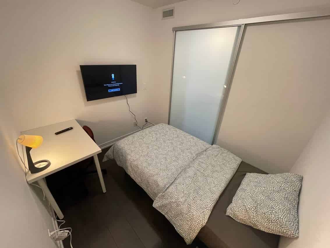 Common Area?w=400&h=260&fit=crop&q=40&auto=format&trim=auto