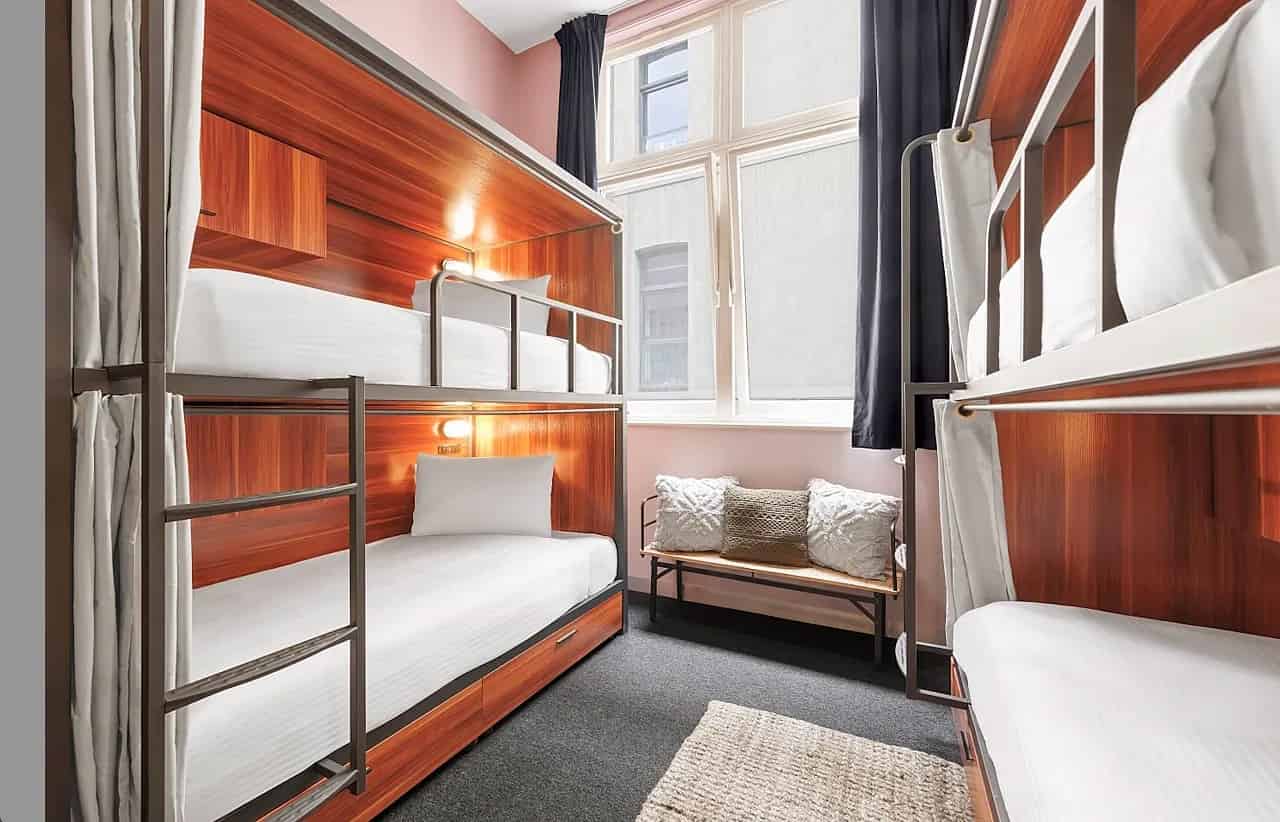 6 Bed Mixed Community Dorm - Bedroom?w=400&h=260&fit=crop&q=40&auto=format&trim=auto