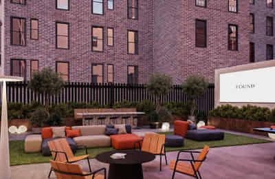 Chelsea, New York - New York City, New York, United States - Amenities