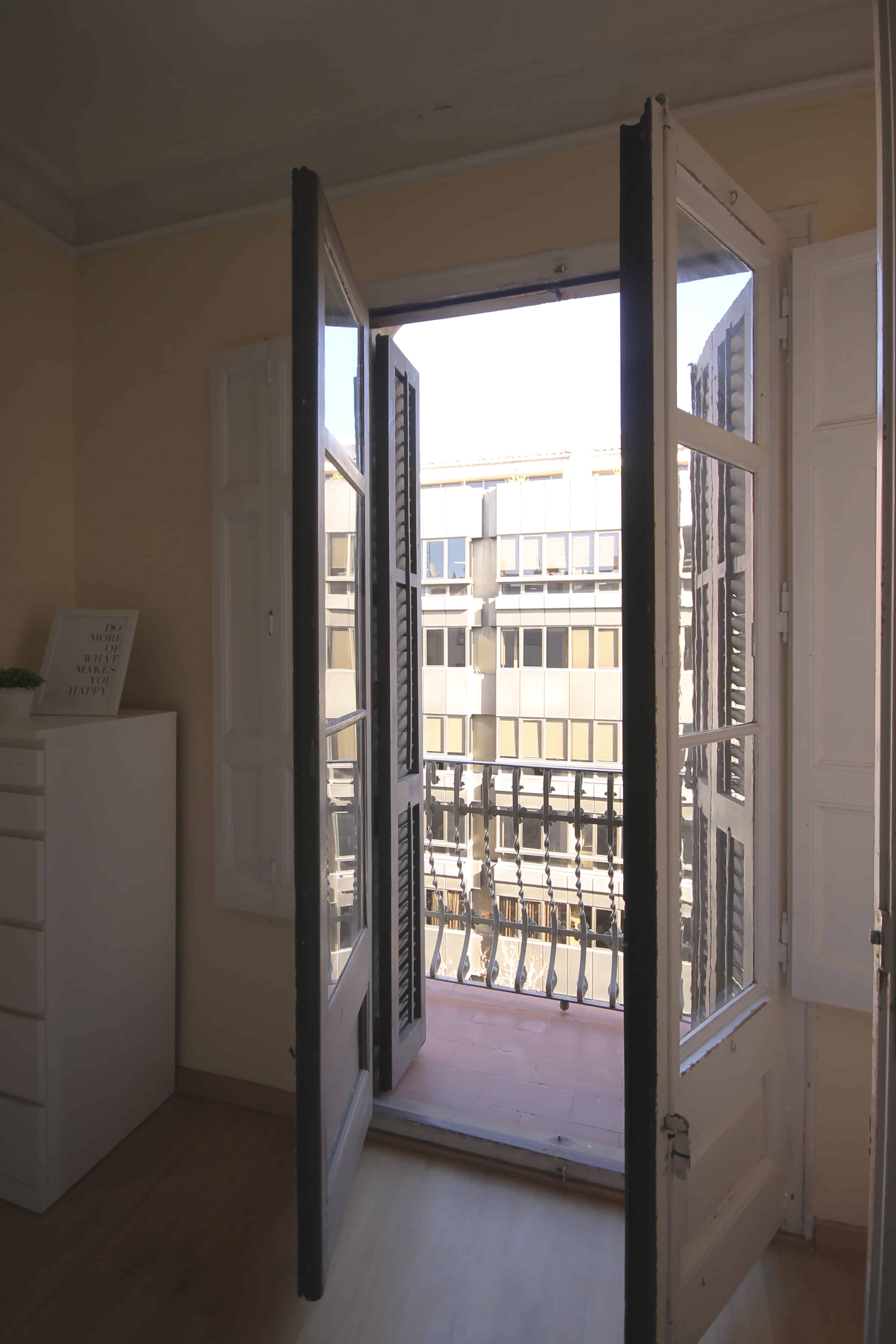 Carrer D'Aribau 153 4-1, Barcelona - Barcelona, Spain - Amenities