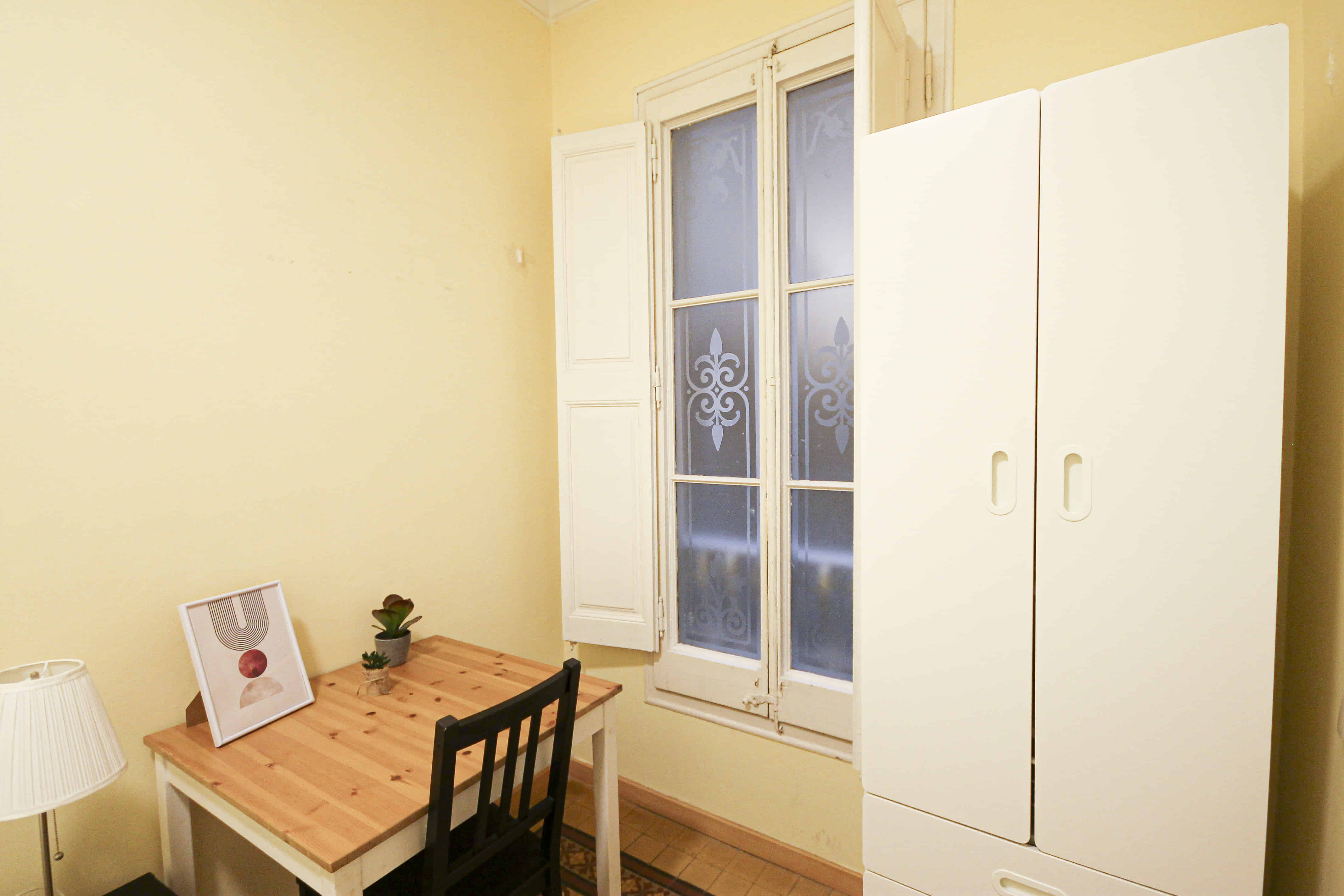 Amenities?w=400&h=260&fit=crop&q=40&auto=format&trim=auto