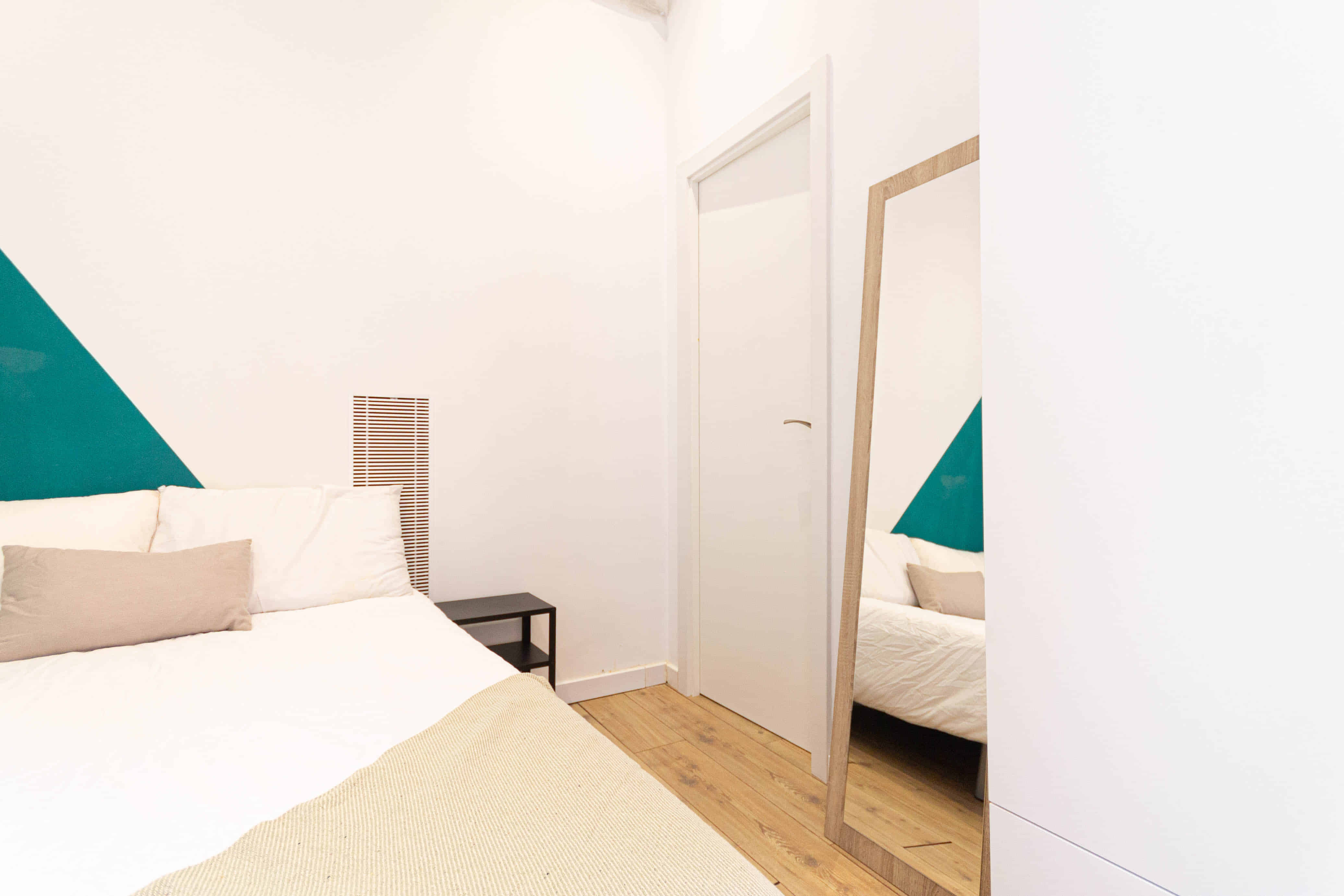 Poeta Cabanyes 14 Prinicpal 1 Izquierdo, Barcelona - Barcelona, Spain - R0122 - Bedroom