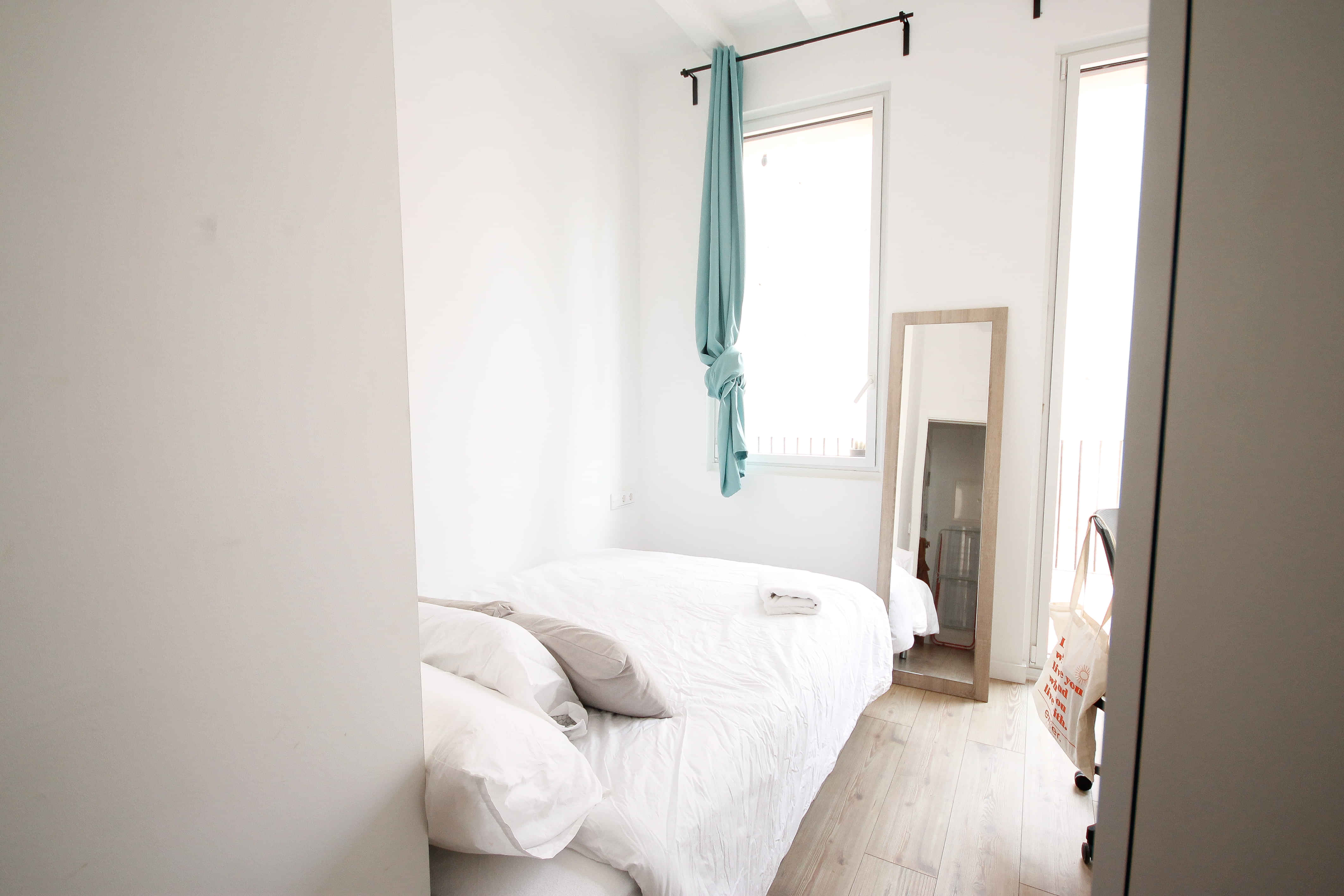 Poeta Cabanyes 14 1-1 Izquierdo, Barcelona - Barcelona, Spain - R0126 - Bedroom