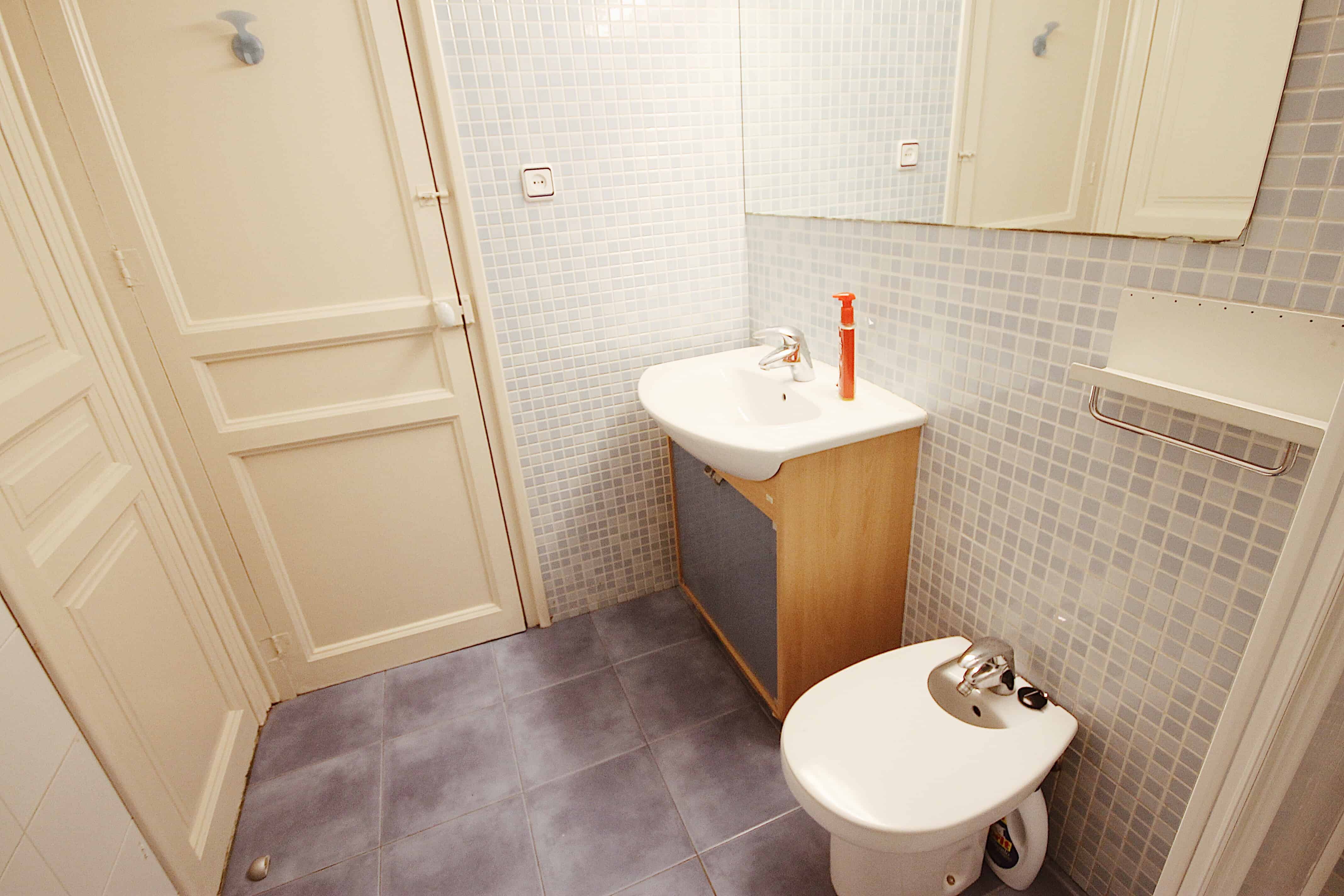 Pg. De St. Joan 163 PR-1 Gràcia, Barcelona - Barcelona, Spain - Bathroom