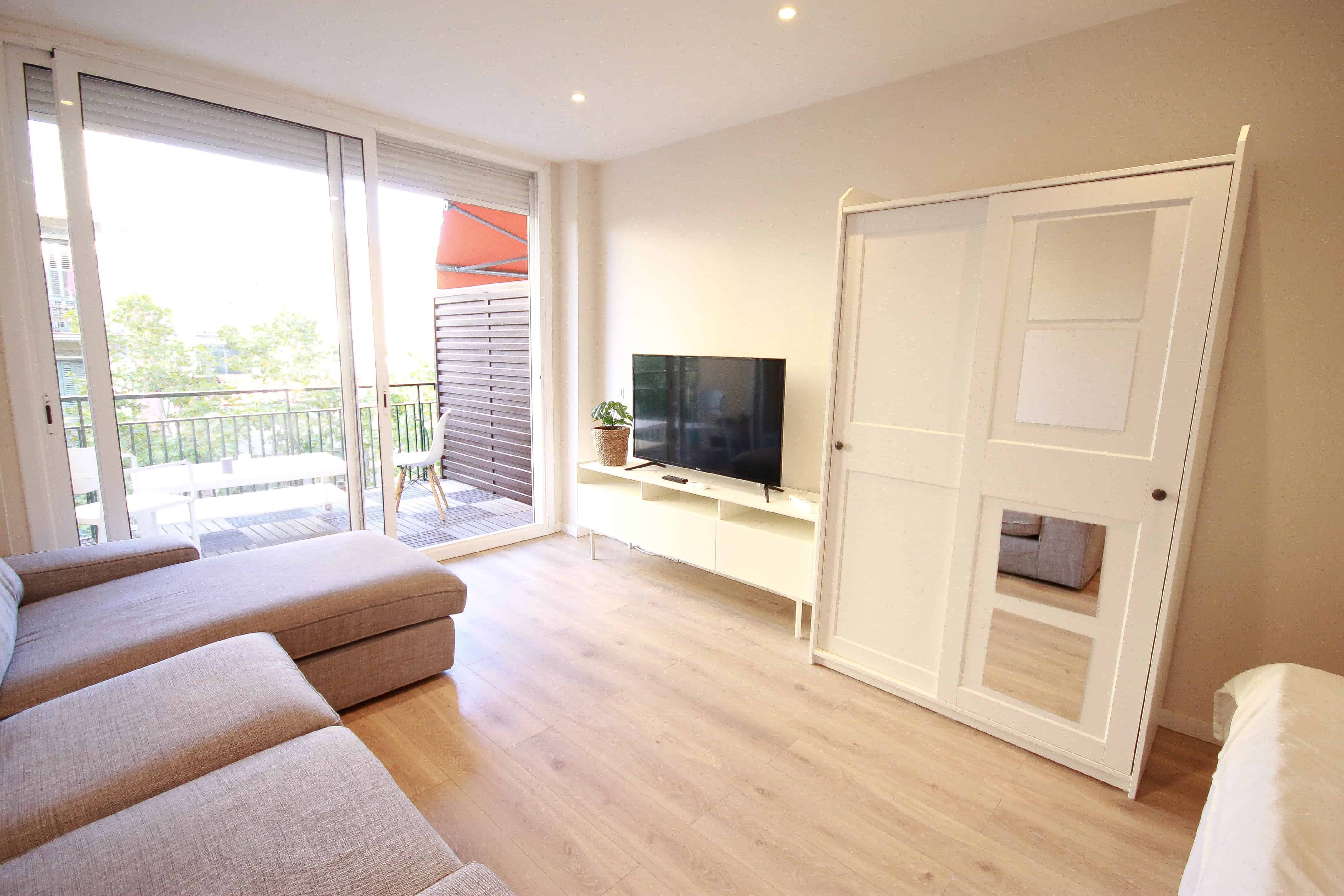 Common Area?w=400&h=260&fit=crop&q=40&auto=format&trim=auto