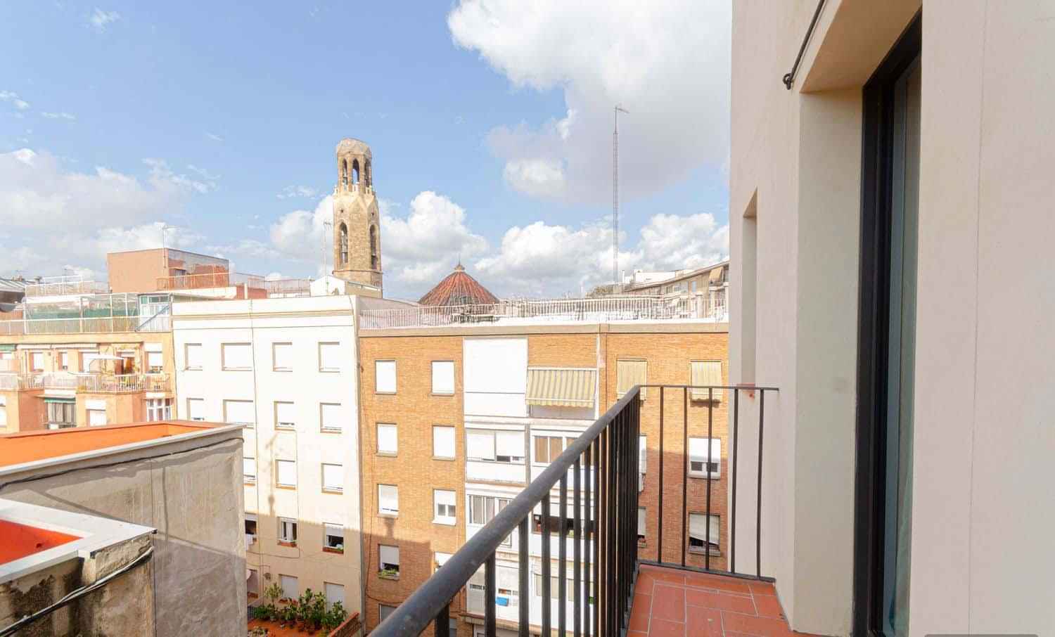 Poeta Cabanyes 14 3-1 Izquierdo, Barcelona - Barcelona, Spain - Amenities