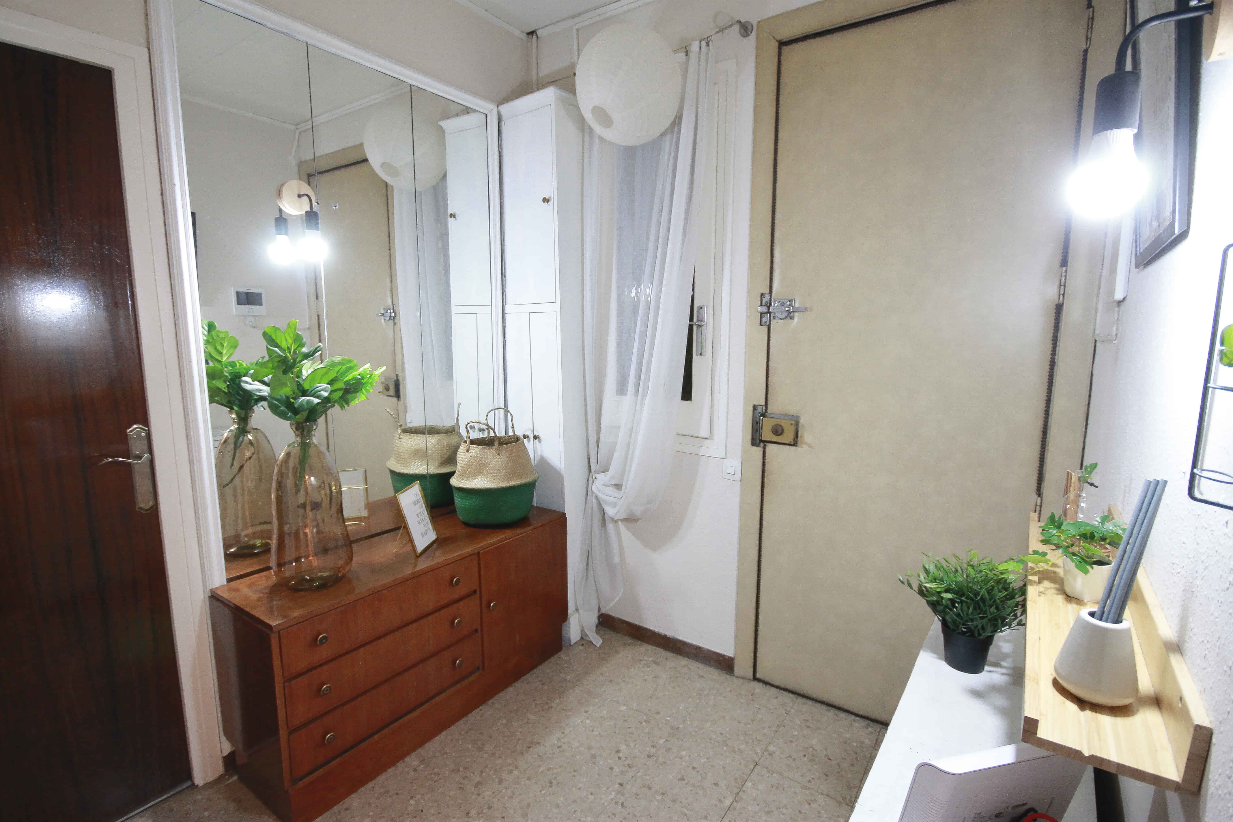 Av. del Parallel 130 L'Eixample, Barcelona - Barcelona, Spain - Common Area