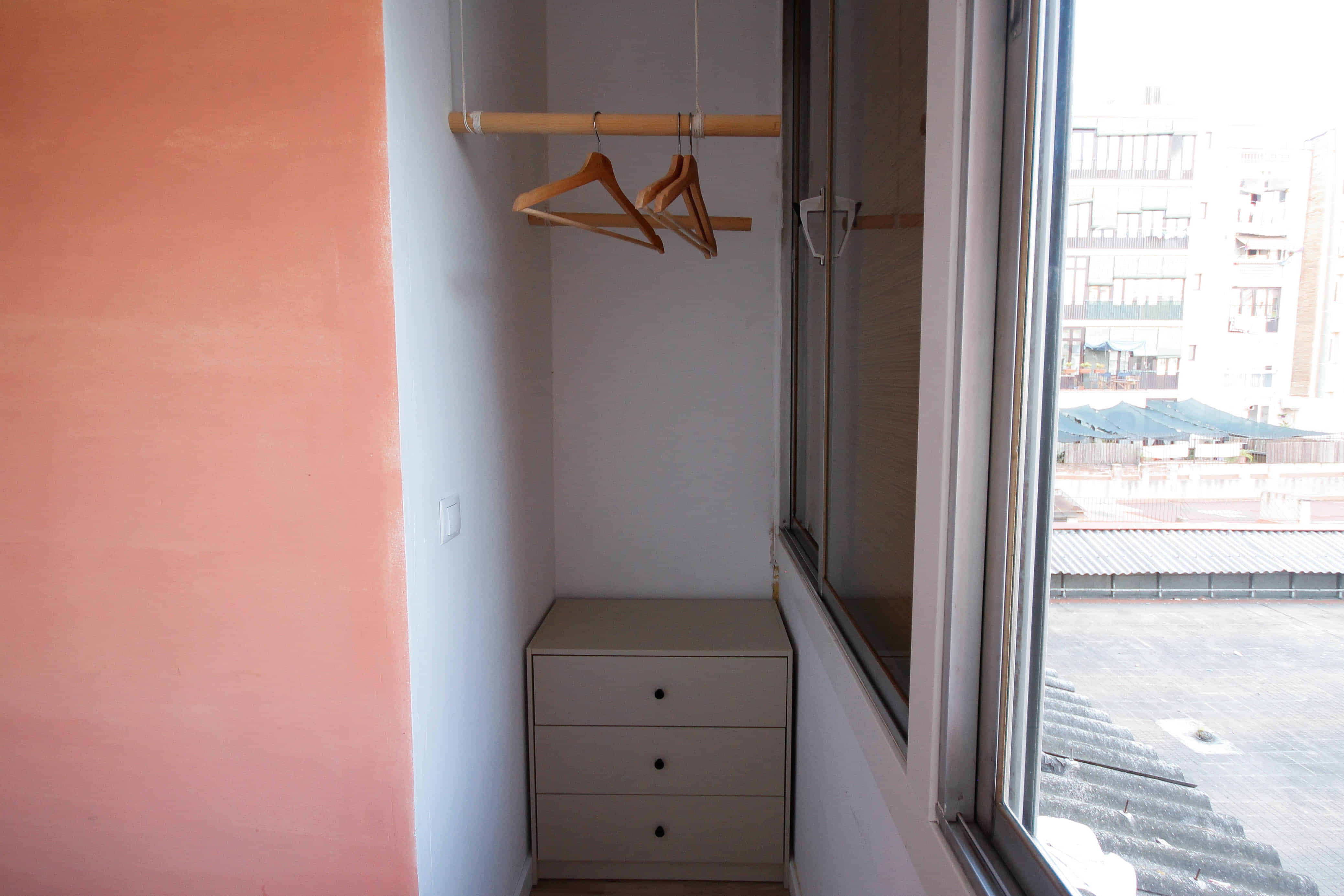 Kitchen?w=400&h=260&fit=crop&q=40&auto=format&trim=auto