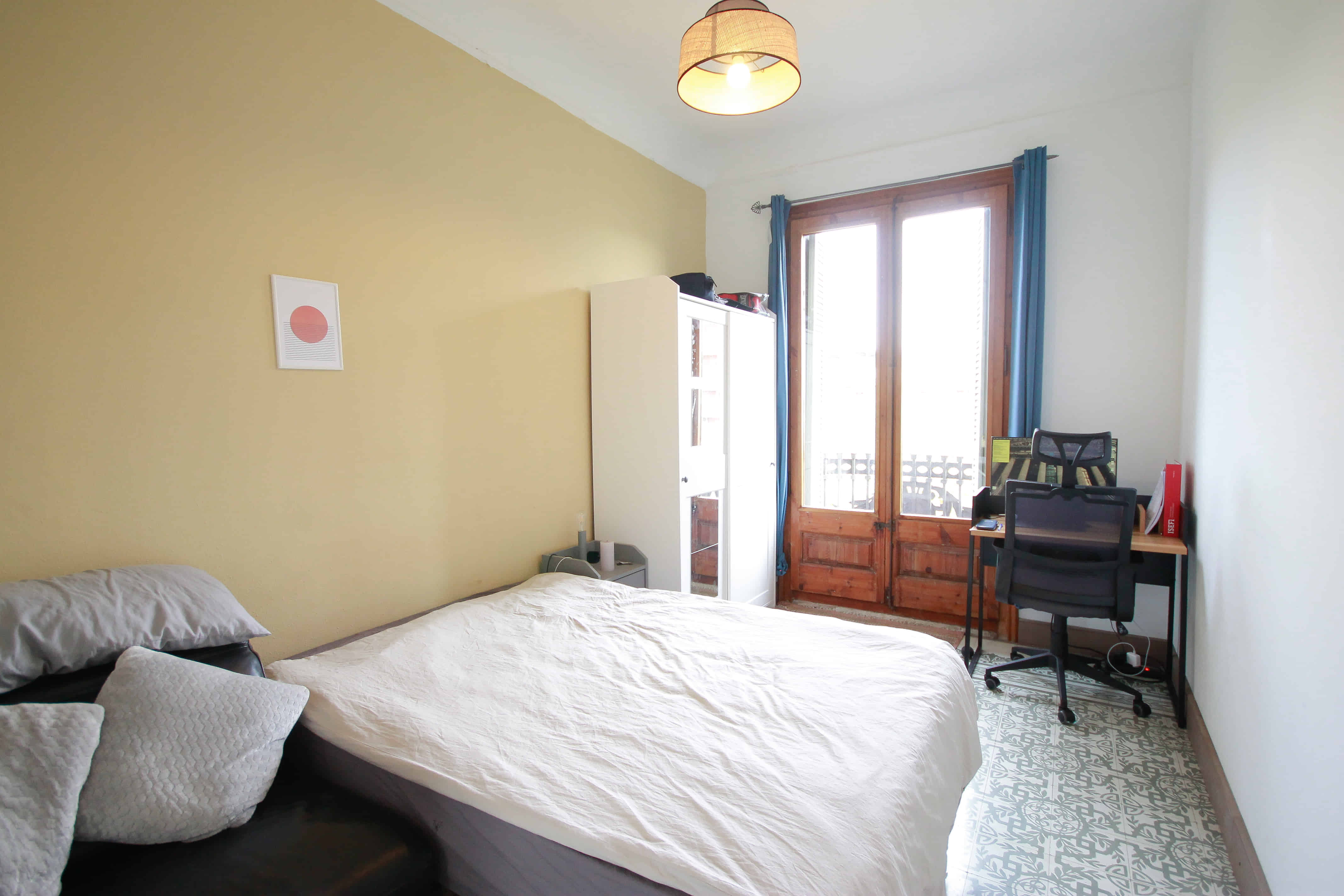 Common Area?w=400&h=260&fit=crop&q=40&auto=format&trim=auto