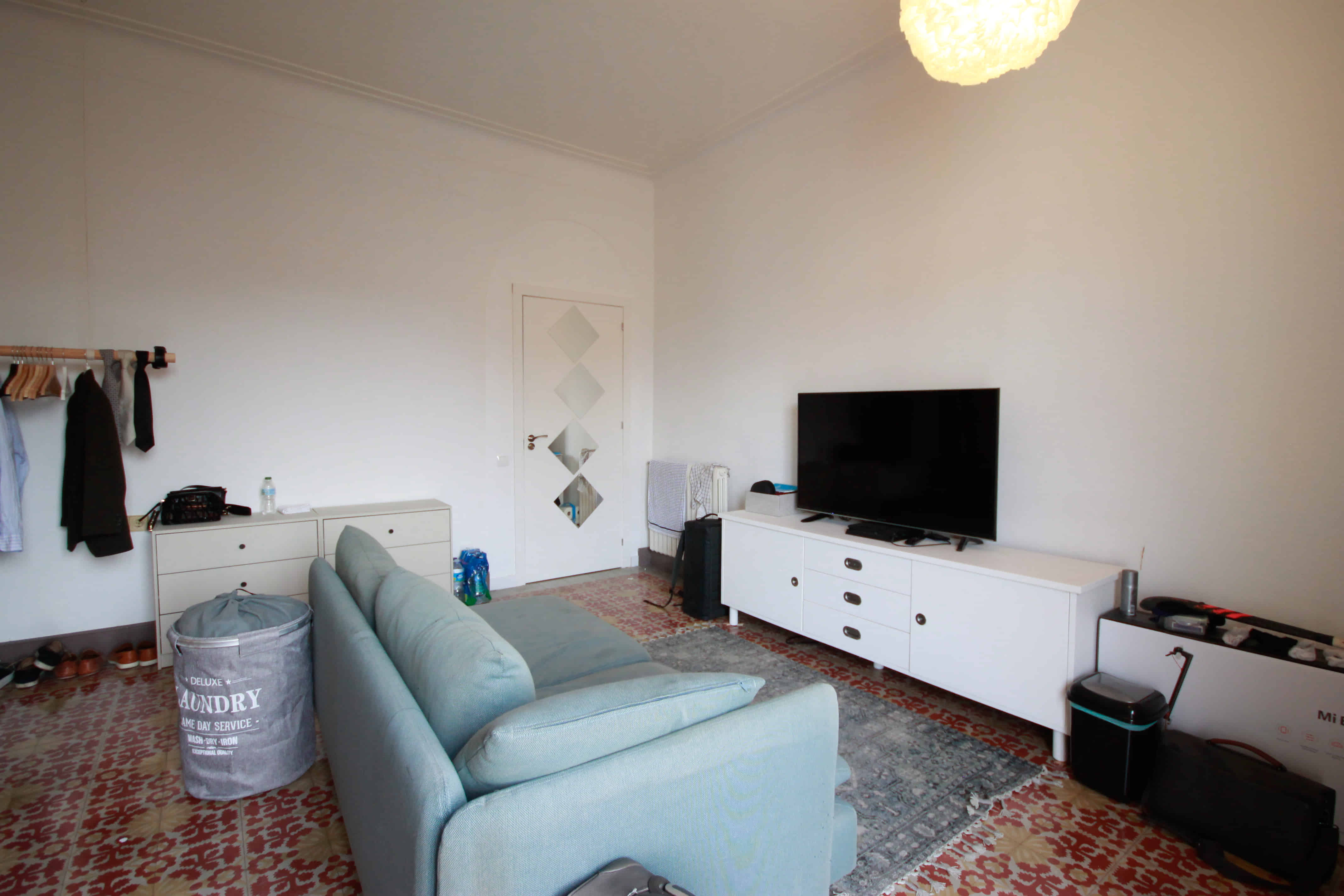 Common Area?w=400&h=260&fit=crop&q=40&auto=format&trim=auto