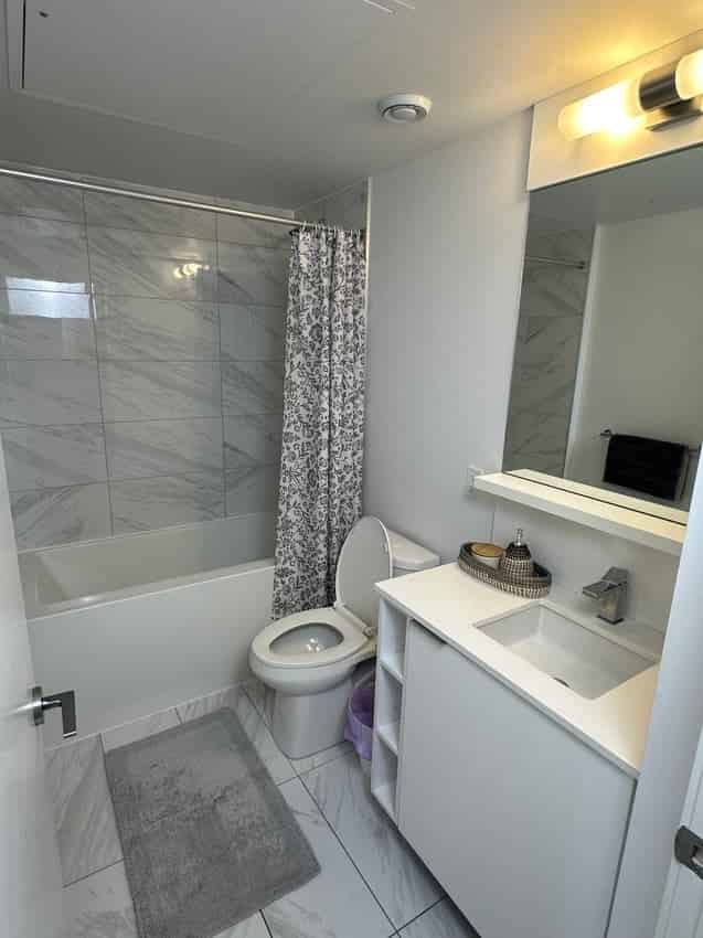 Amenities?w=400&h=260&fit=crop&q=40&auto=format&trim=auto