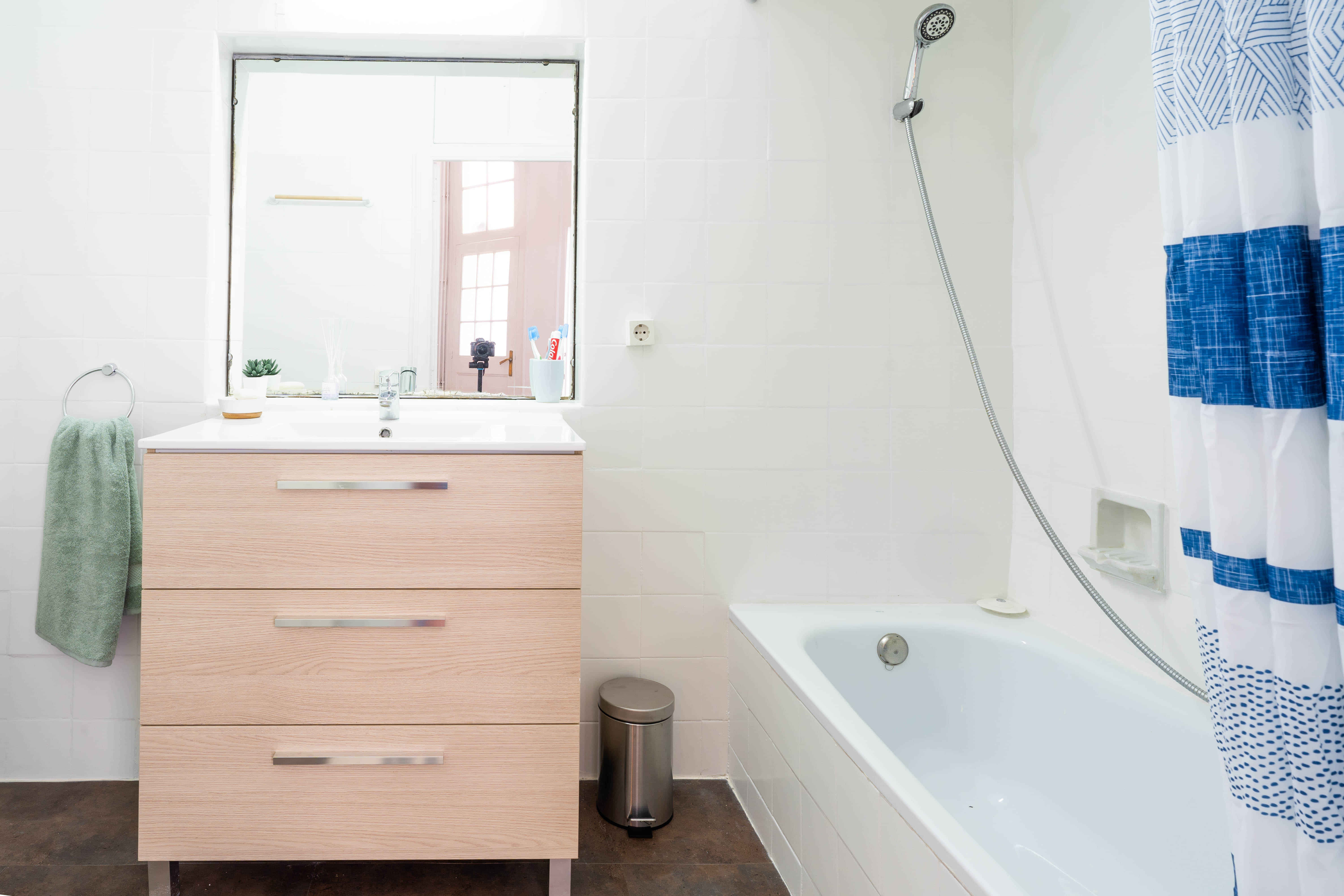 C/ De Balmes 52 Pr-1º L'Eixample, Barcelona - Barcelona, Spain - Bathroom