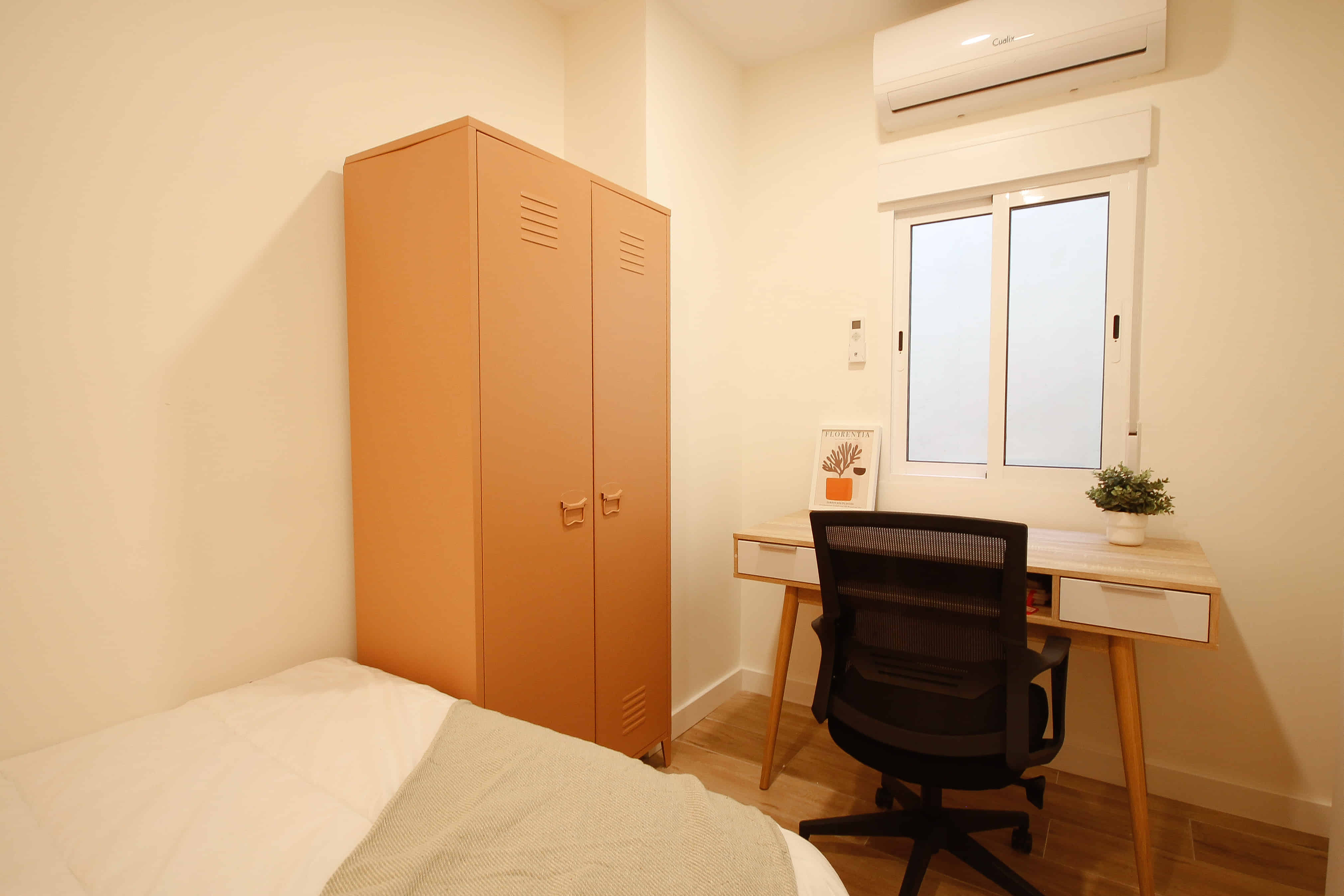 Kitchen?w=400&h=260&fit=crop&q=40&auto=format&trim=auto