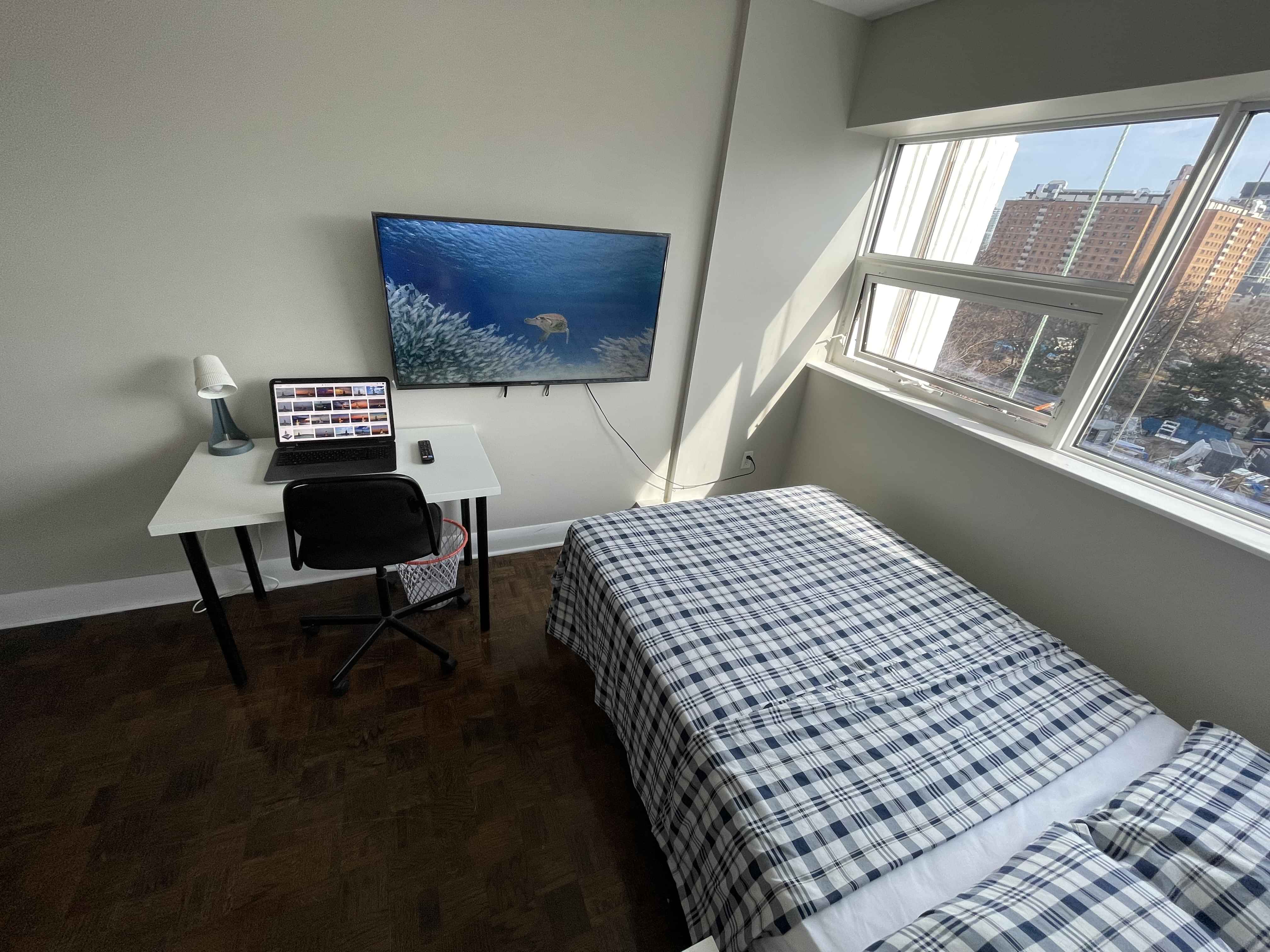 Johnson's Sherbourne, Toronto - Toronto, Ontario, Canada - Gold Room - Bedroom