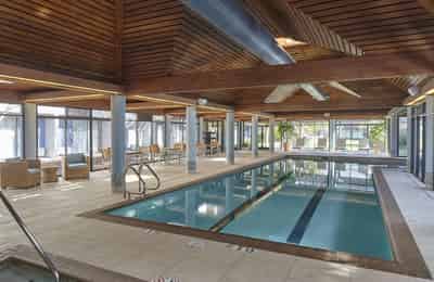 DoubleTree By Hilton Hotel Berkeley Marina, Berkley - Berkeley, California, United States - Amenities